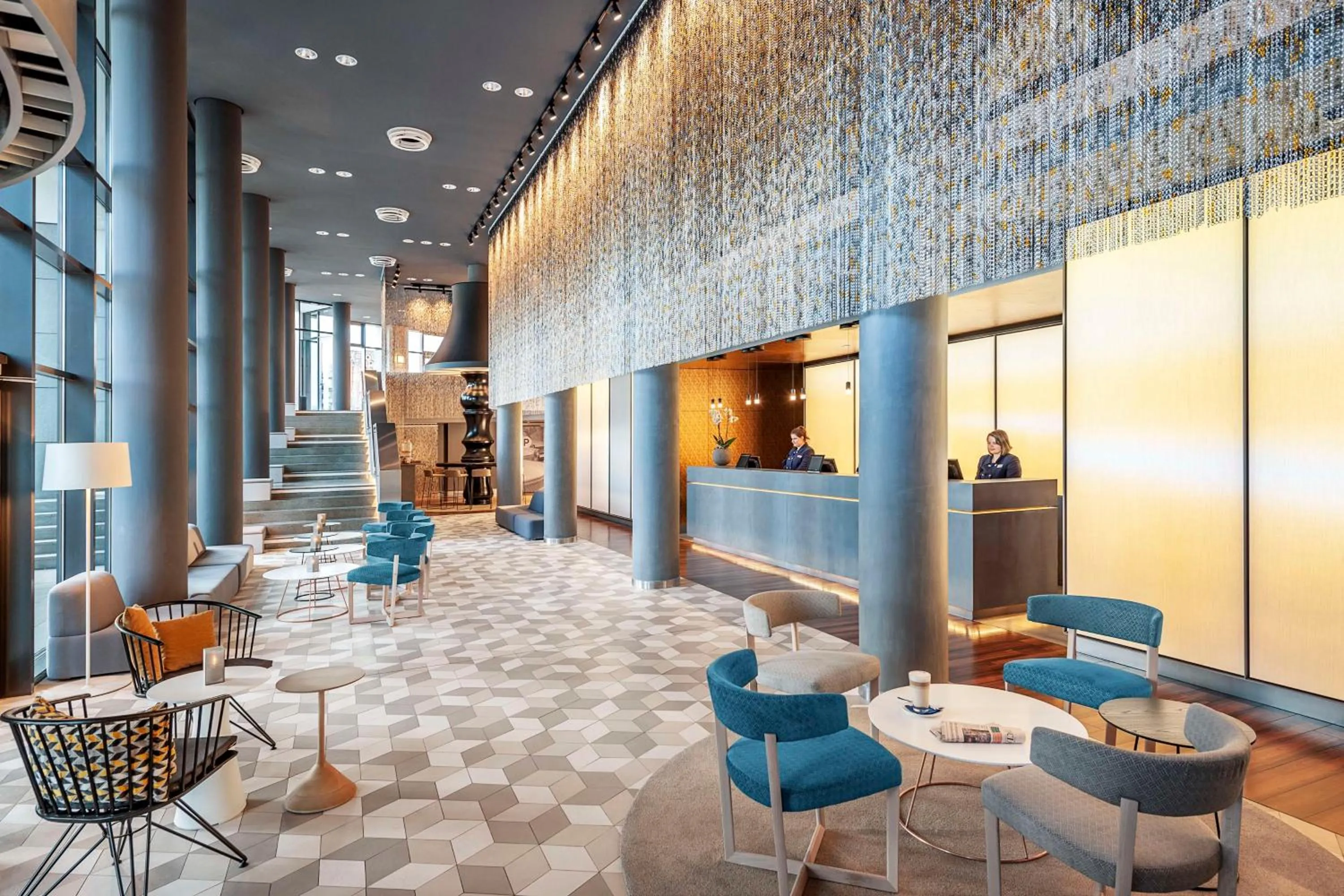 Lobby or reception in NH Berlin Alexanderplatz