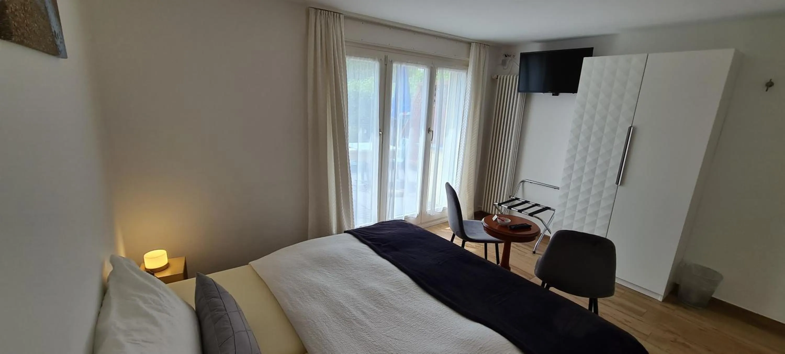 Bed in Hôtel Restaurant Cave Bel-Air