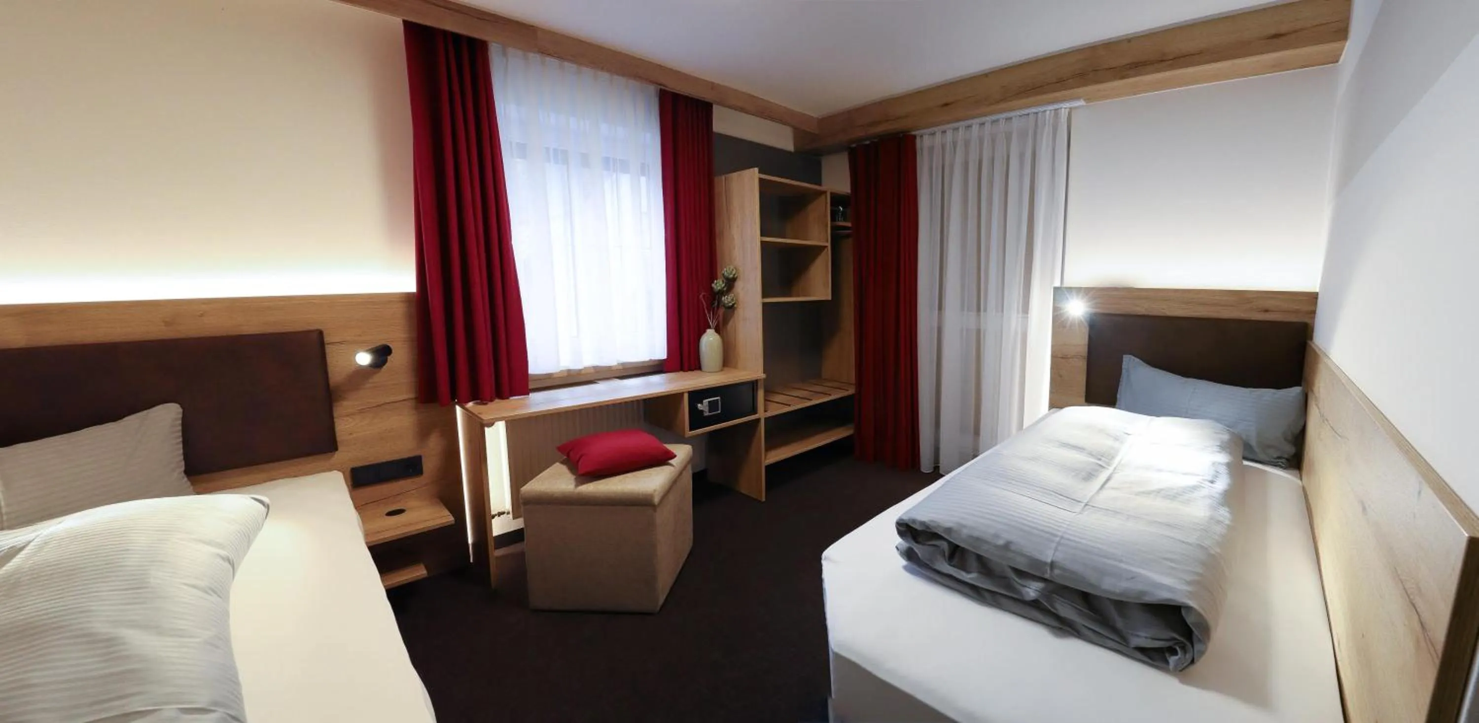 Photo of the whole room, Bed in Gasthof zur Brücke