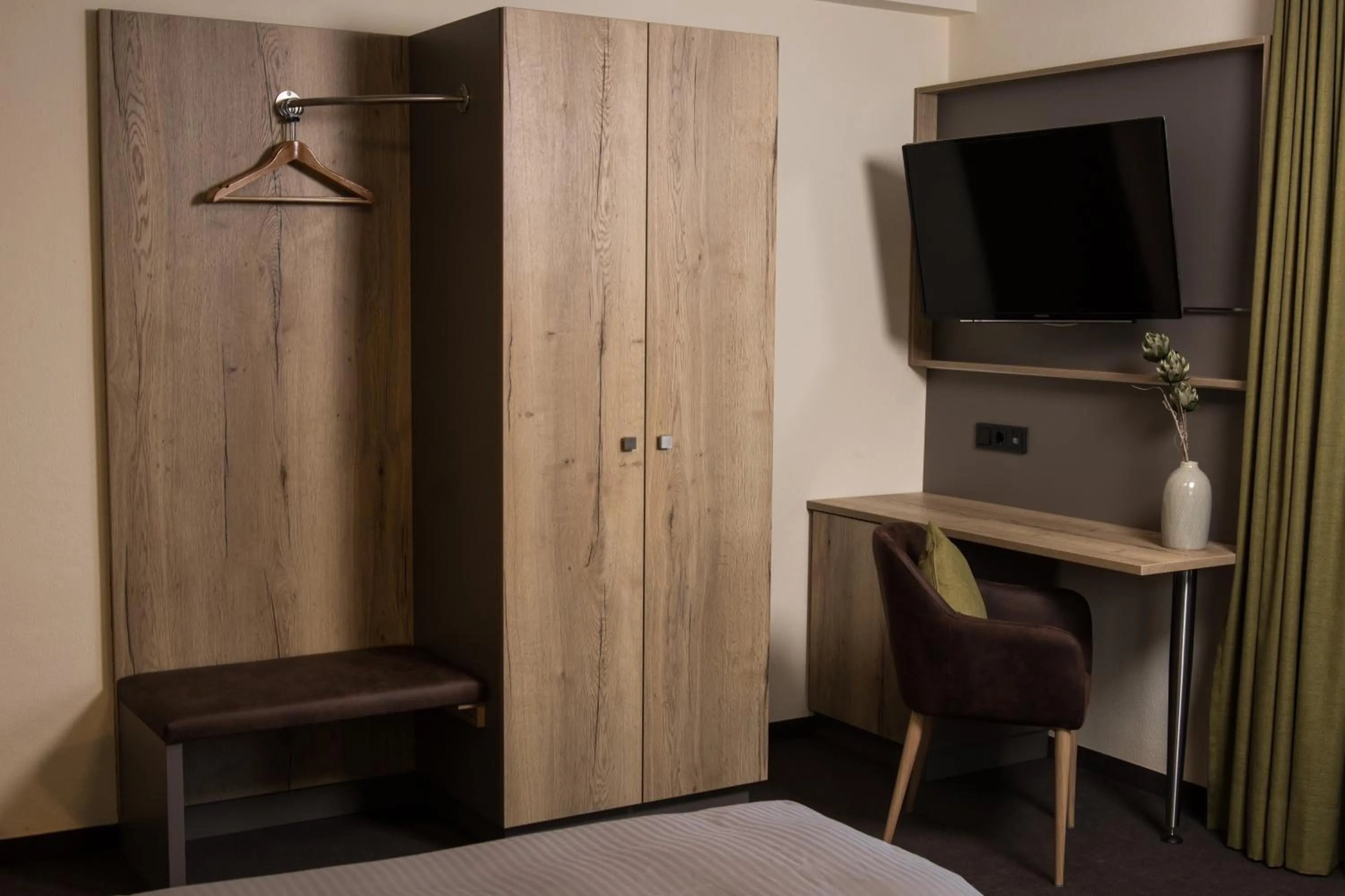 Seating area, Bed in Gasthof zur Brücke