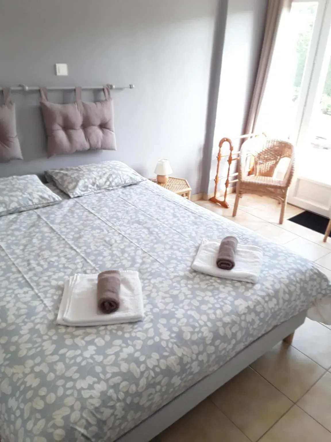 Double Room in Chambres d'Hôtes La Chouette Double Room in Chambres d'Hôtes La Chouette