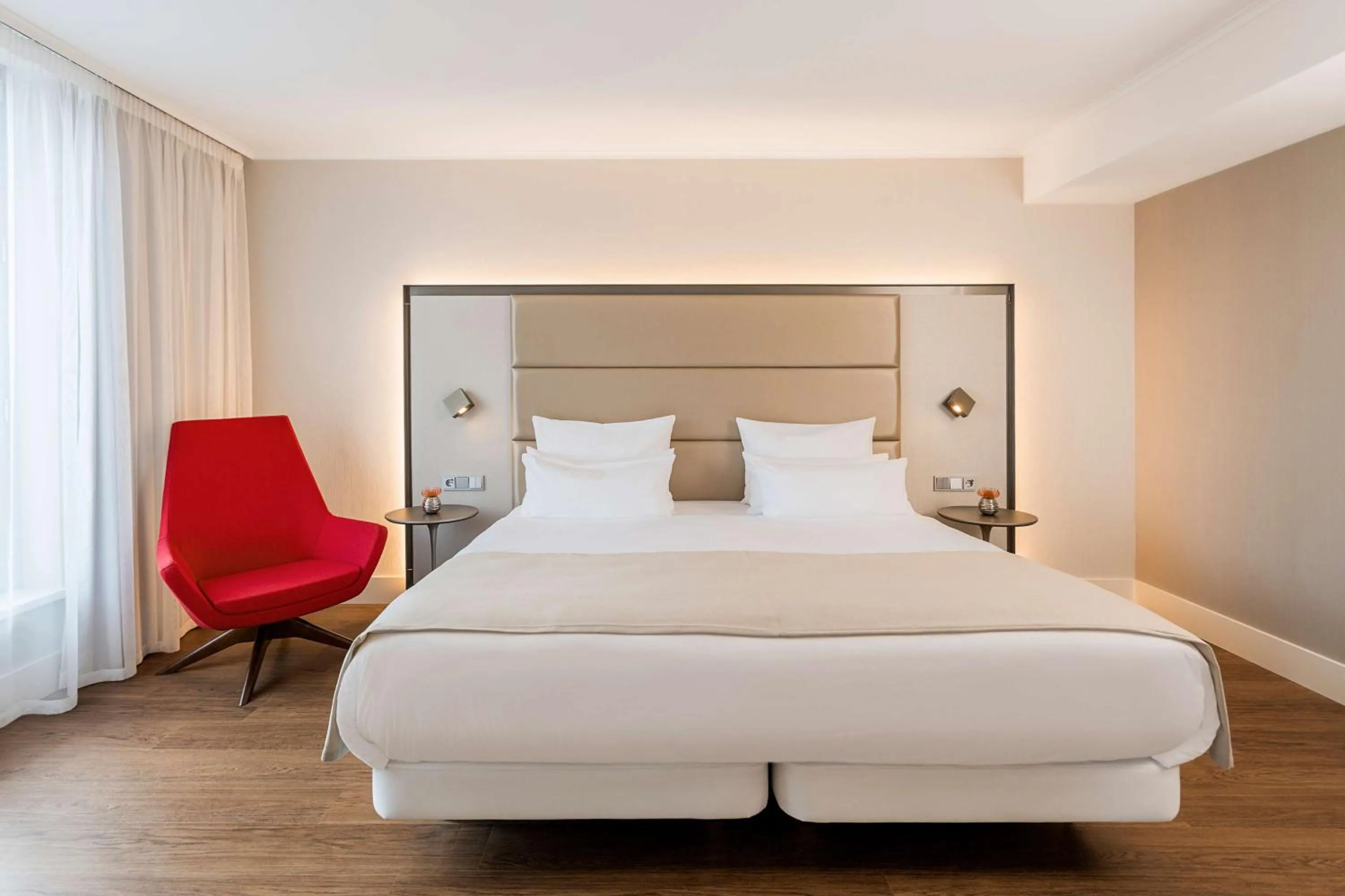 Bedroom, Bed in NH Collection Berlin Mitte am Checkpoint Charlie