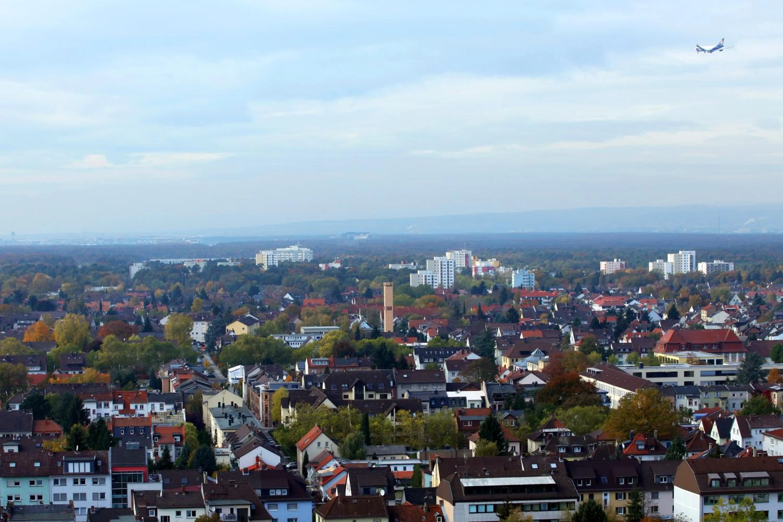 View (from property/room), Bird's-eye View in Best Western Hotel Frankfurt Airport Neu-Isenburg