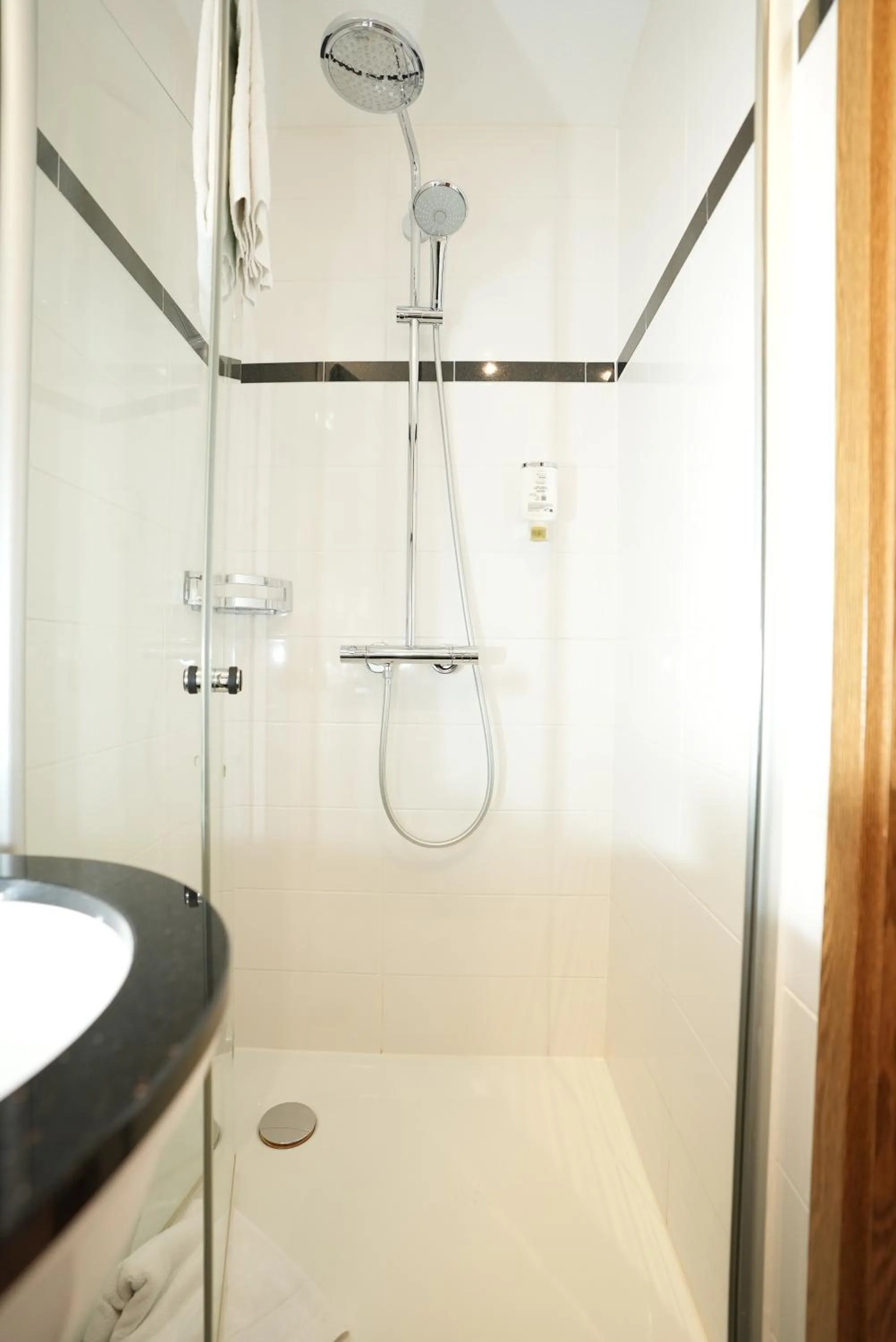 Shower in UNO Hotel Posthof Saarlouis