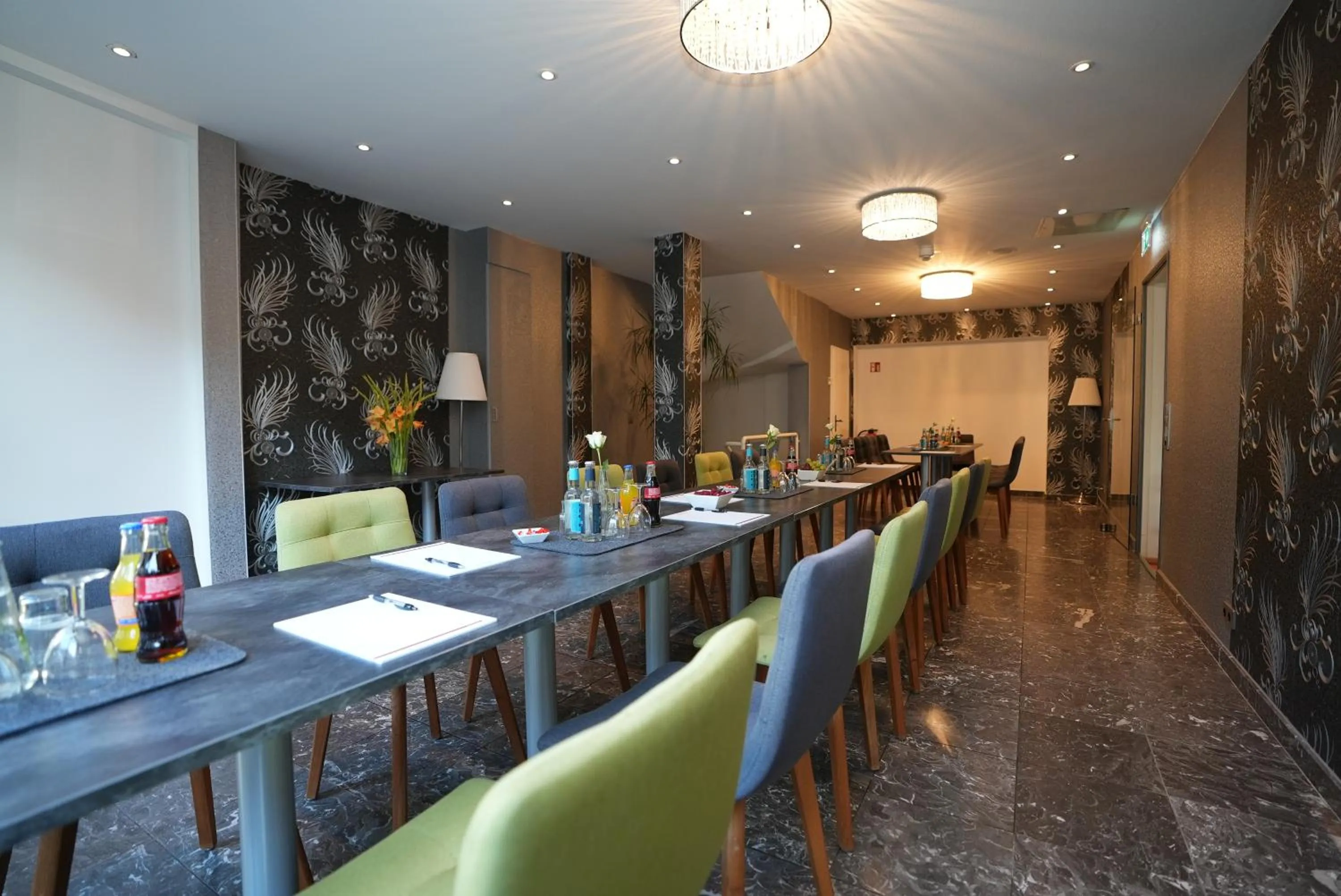 Seating area in UNO Hotel Posthof Saarlouis