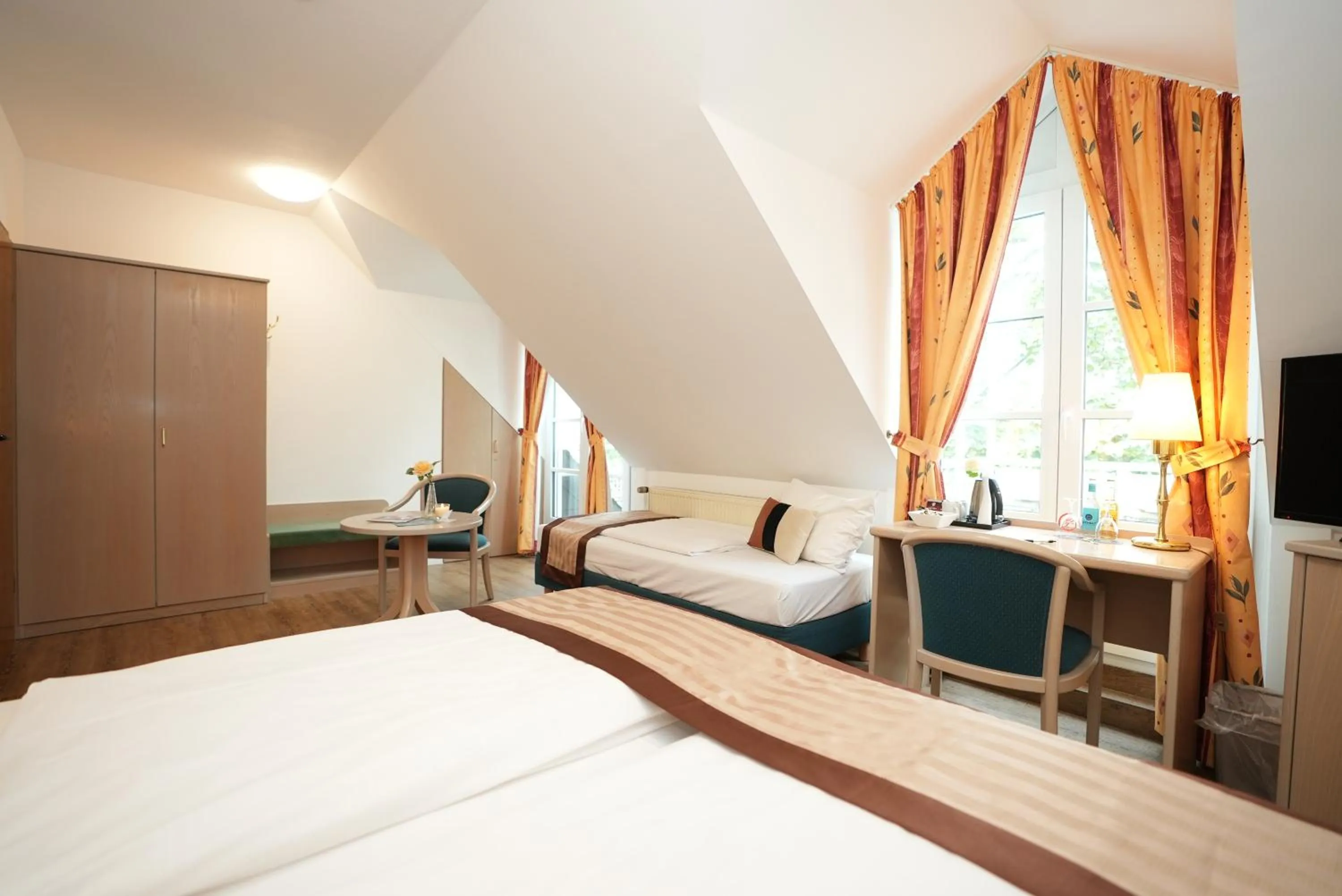 Bed in UNO Hotel Posthof Saarlouis