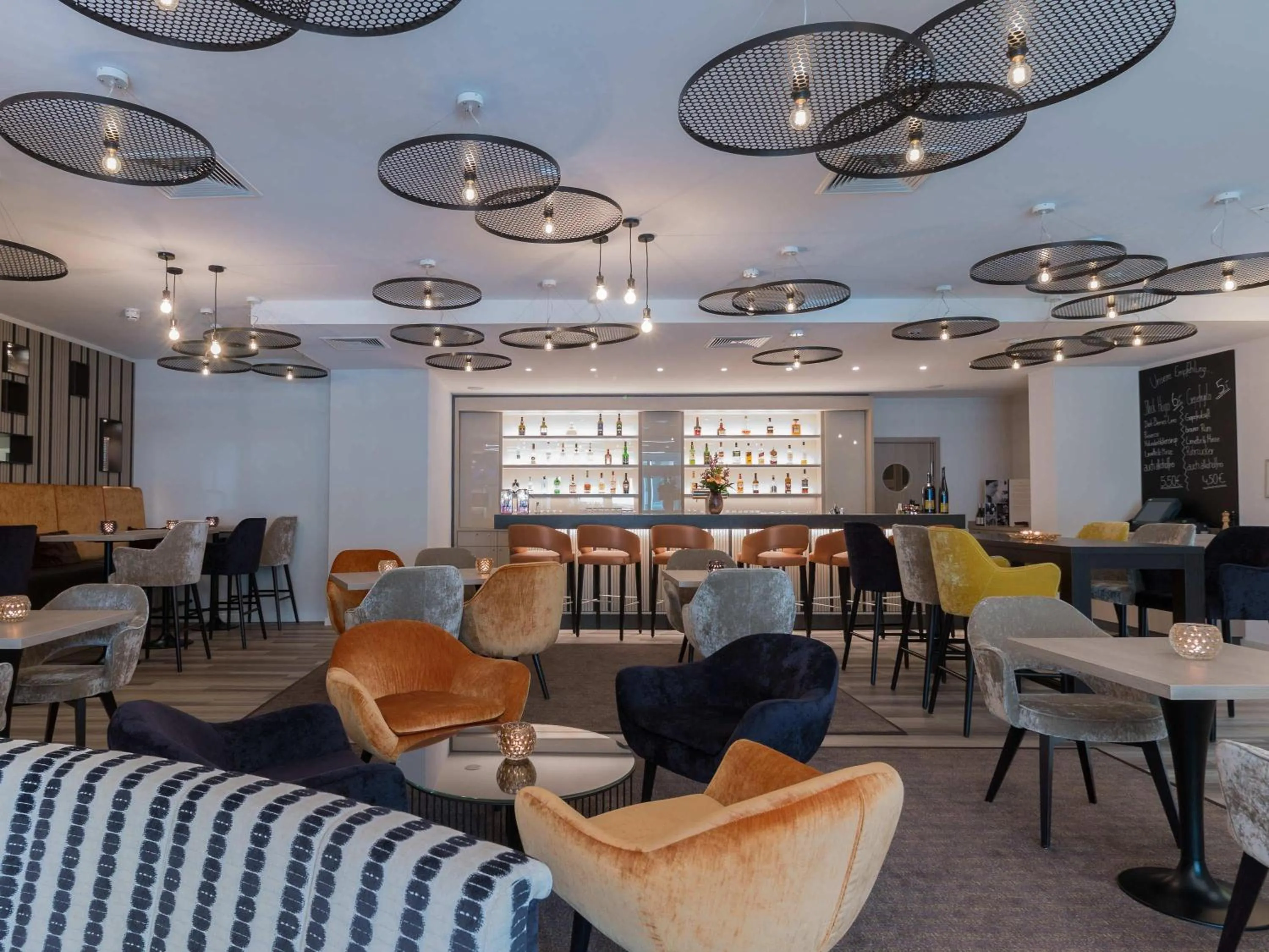 Lounge or bar in Mercure Hannover Oldenburger Allee