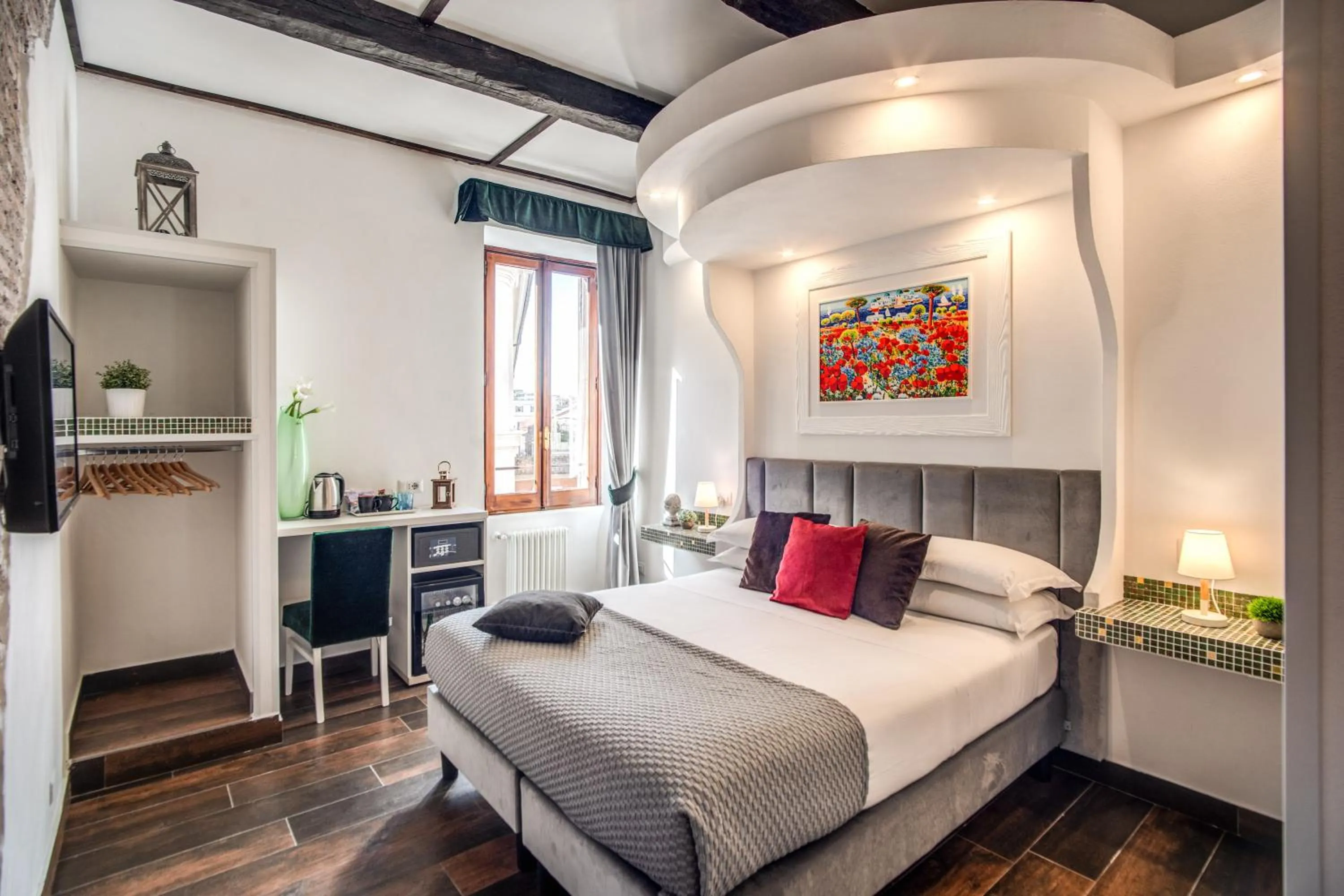 Bed in Tritone Top House