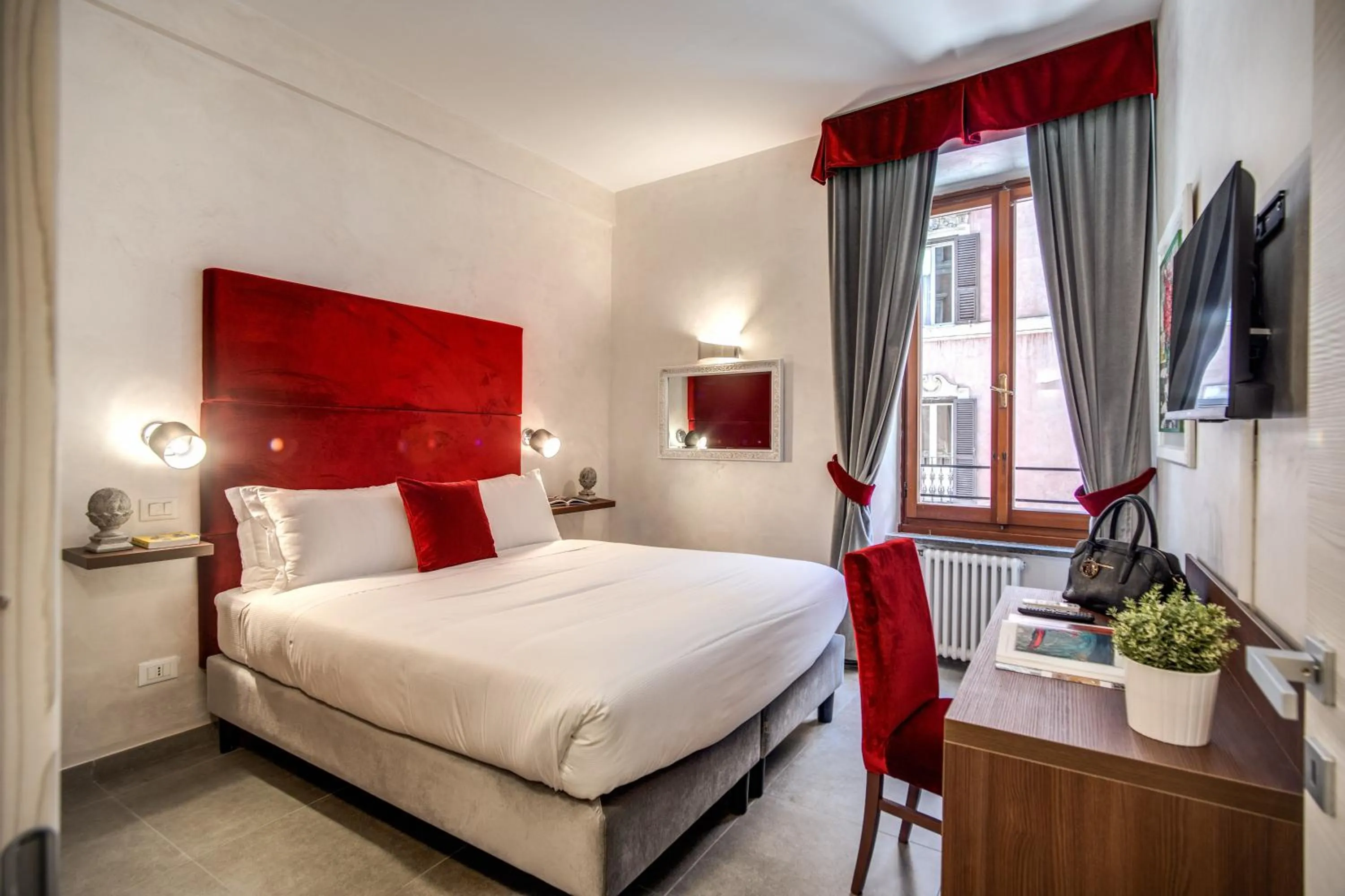 Bed in Tritone Top House