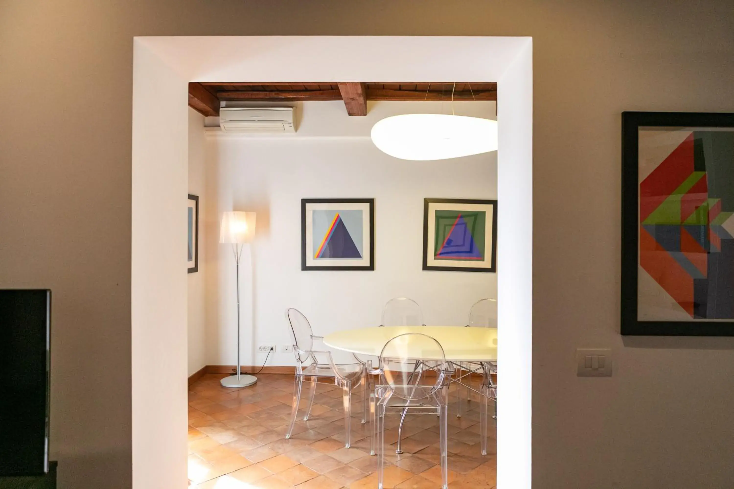 Luxury Three-Bedroom Apartment in Incentrum Luxury Three-Bedroom Apartment in Incentrum