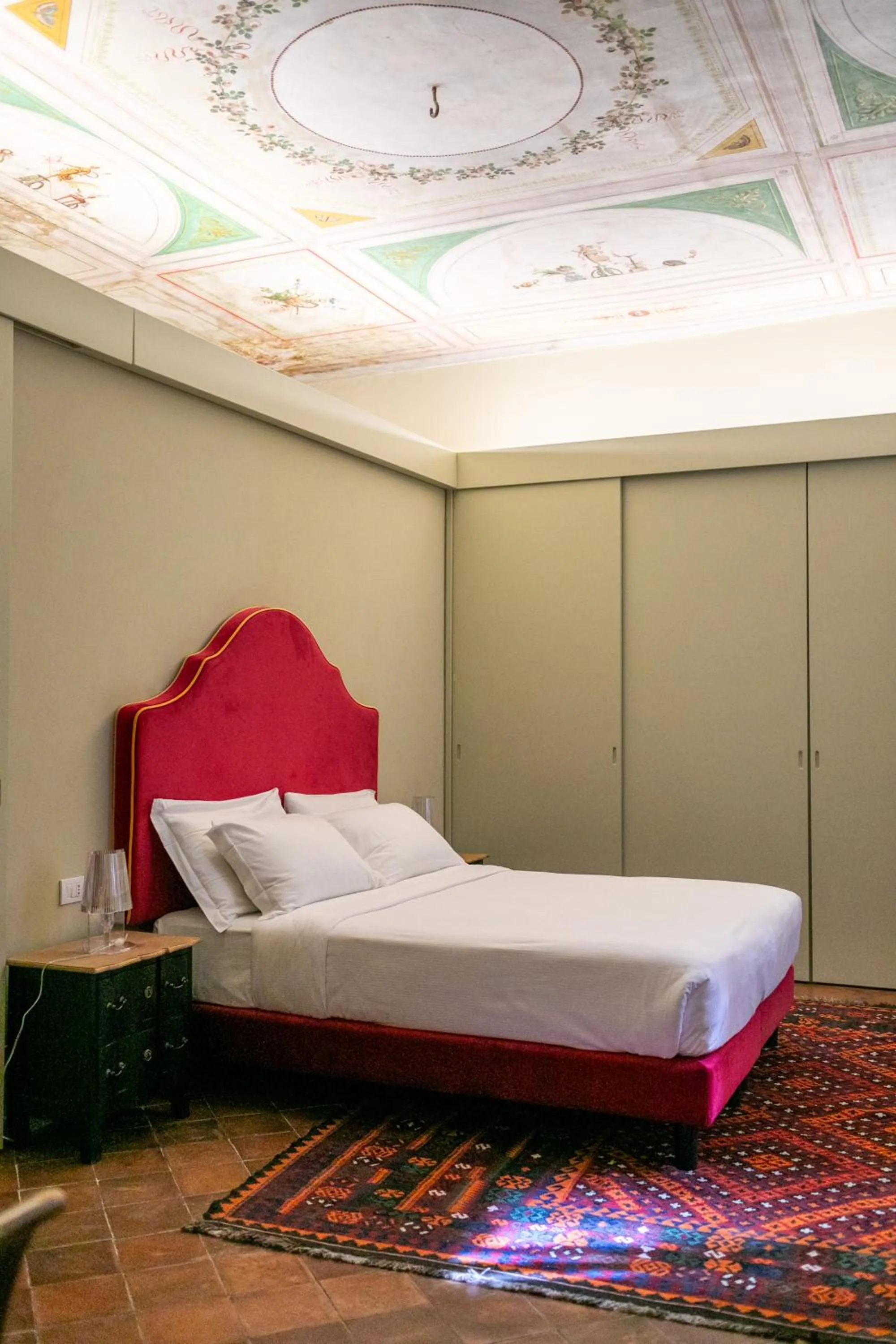 Bedroom, Bed in Incentrum