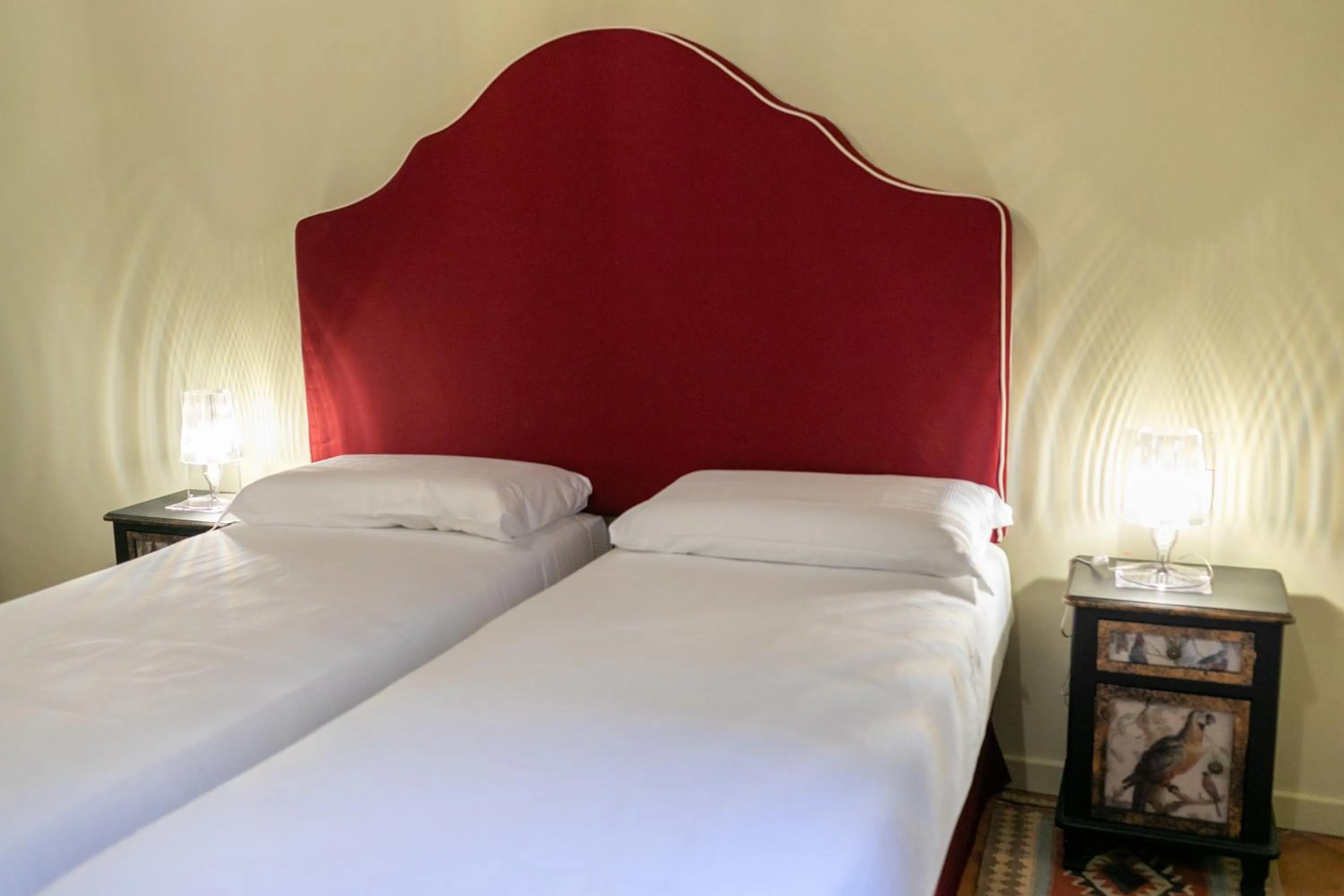 Bedroom, Bed in Incentrum