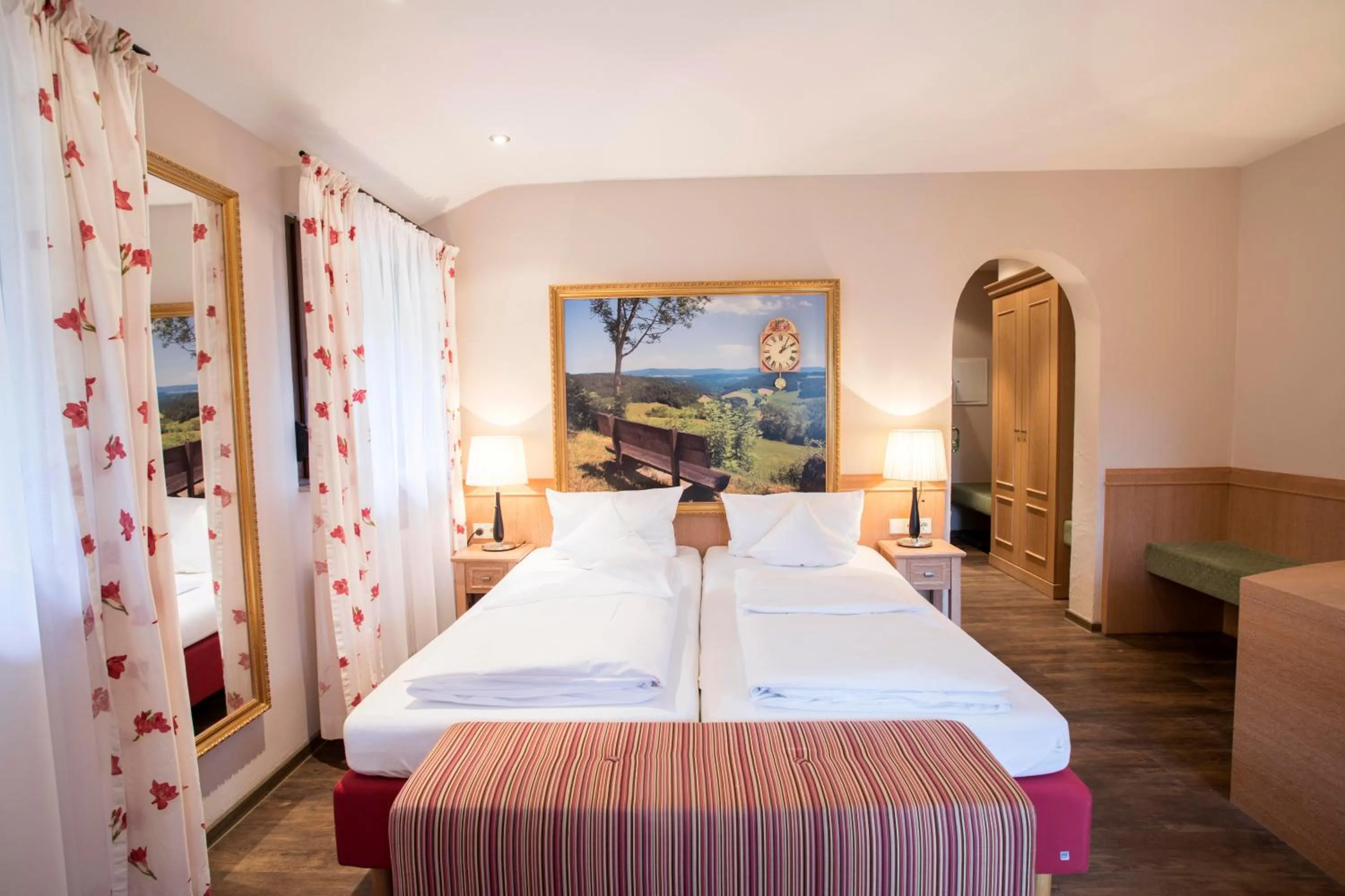 Bed in Landidyll Hotel zum Kreuz