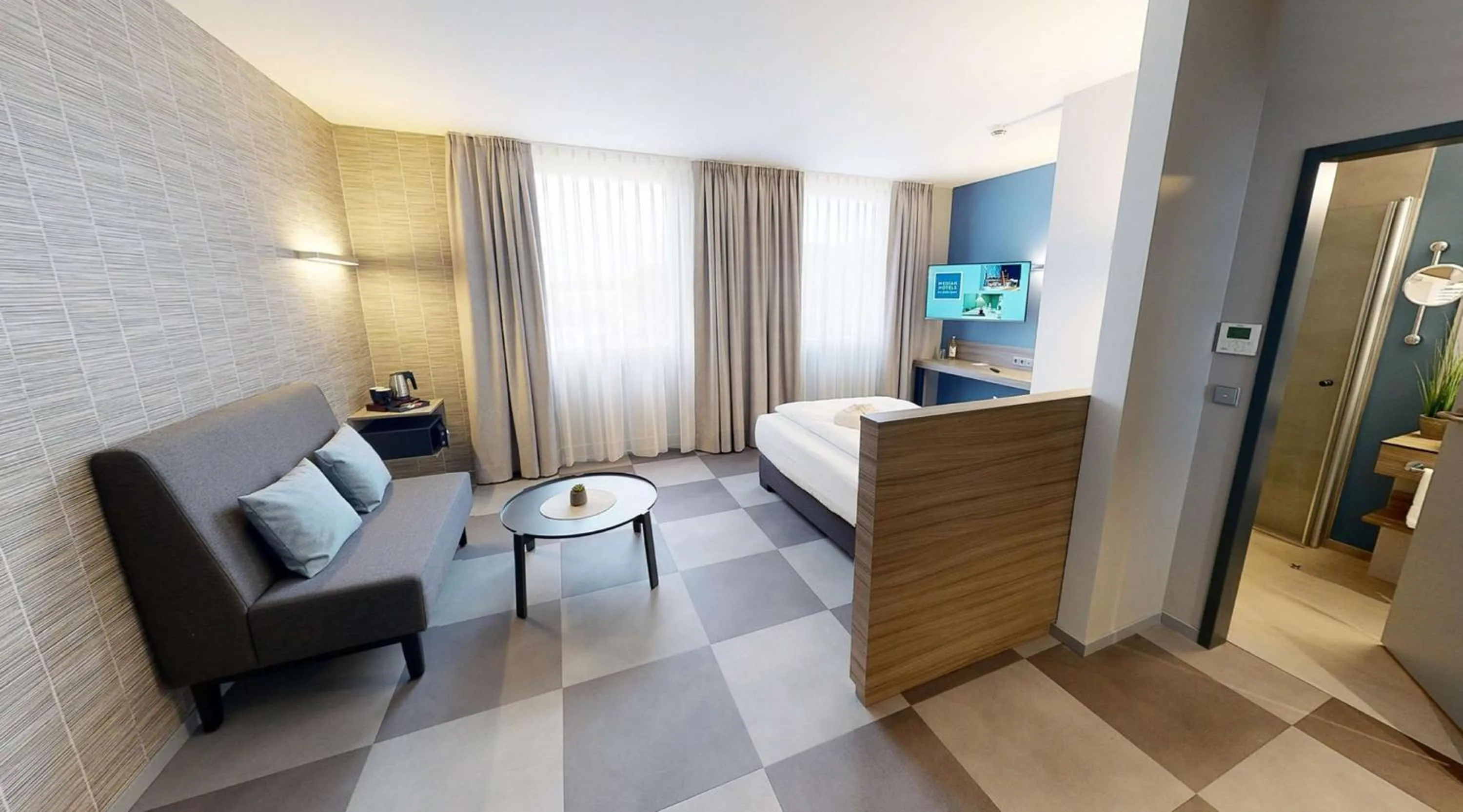 Bedroom, Bed in Median Hotel Hannover Lehrte