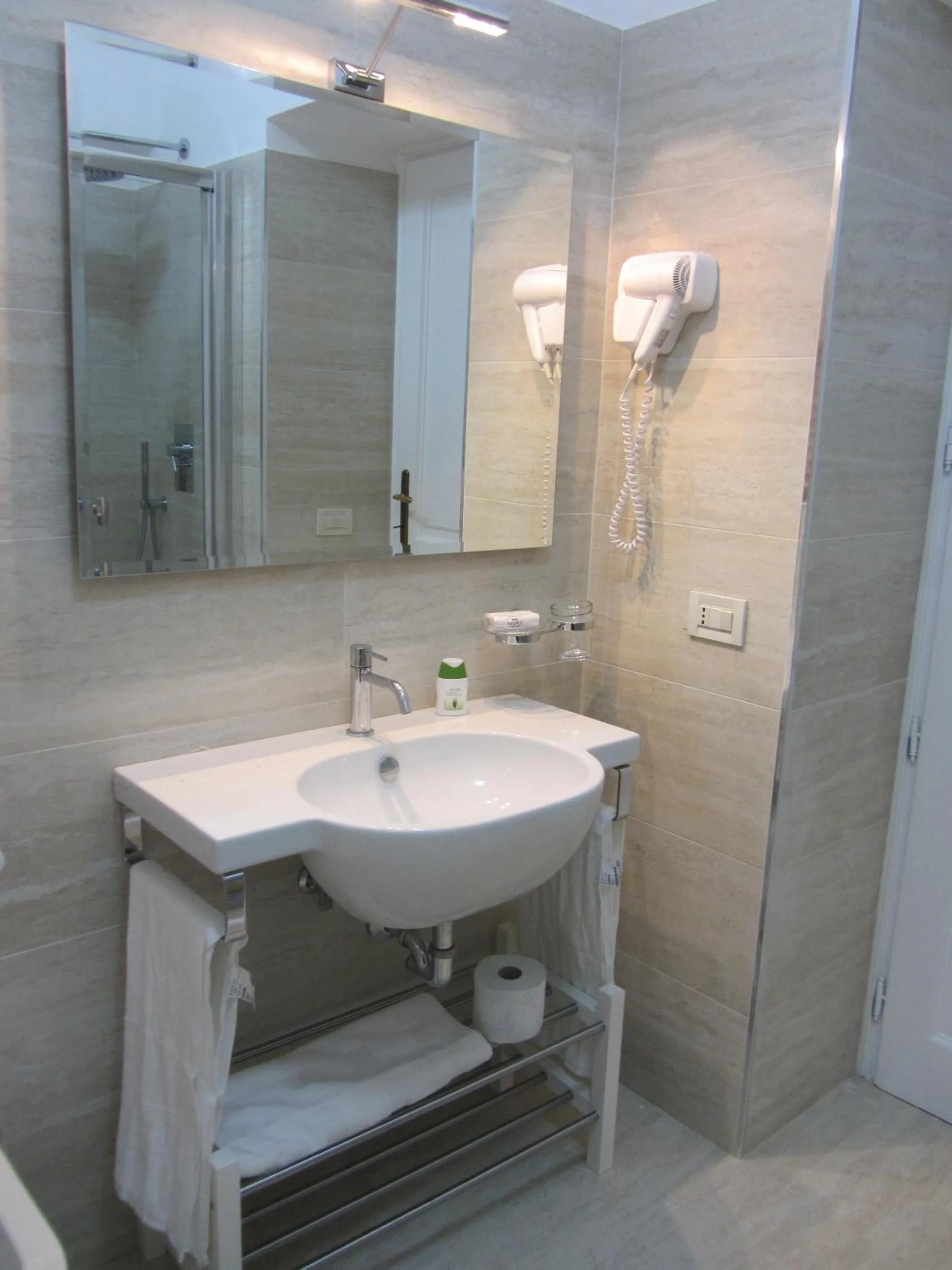 Bathroom in Stay In Rome