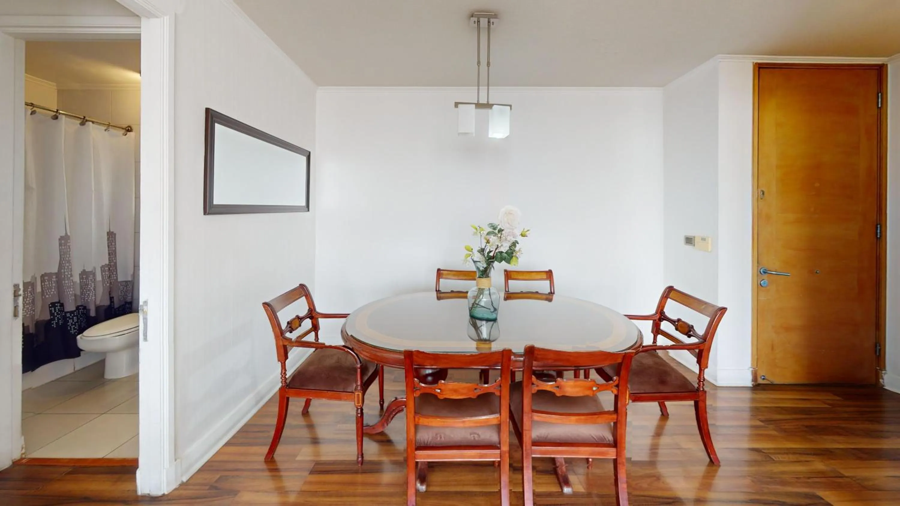 Dining area in Views Cordillera