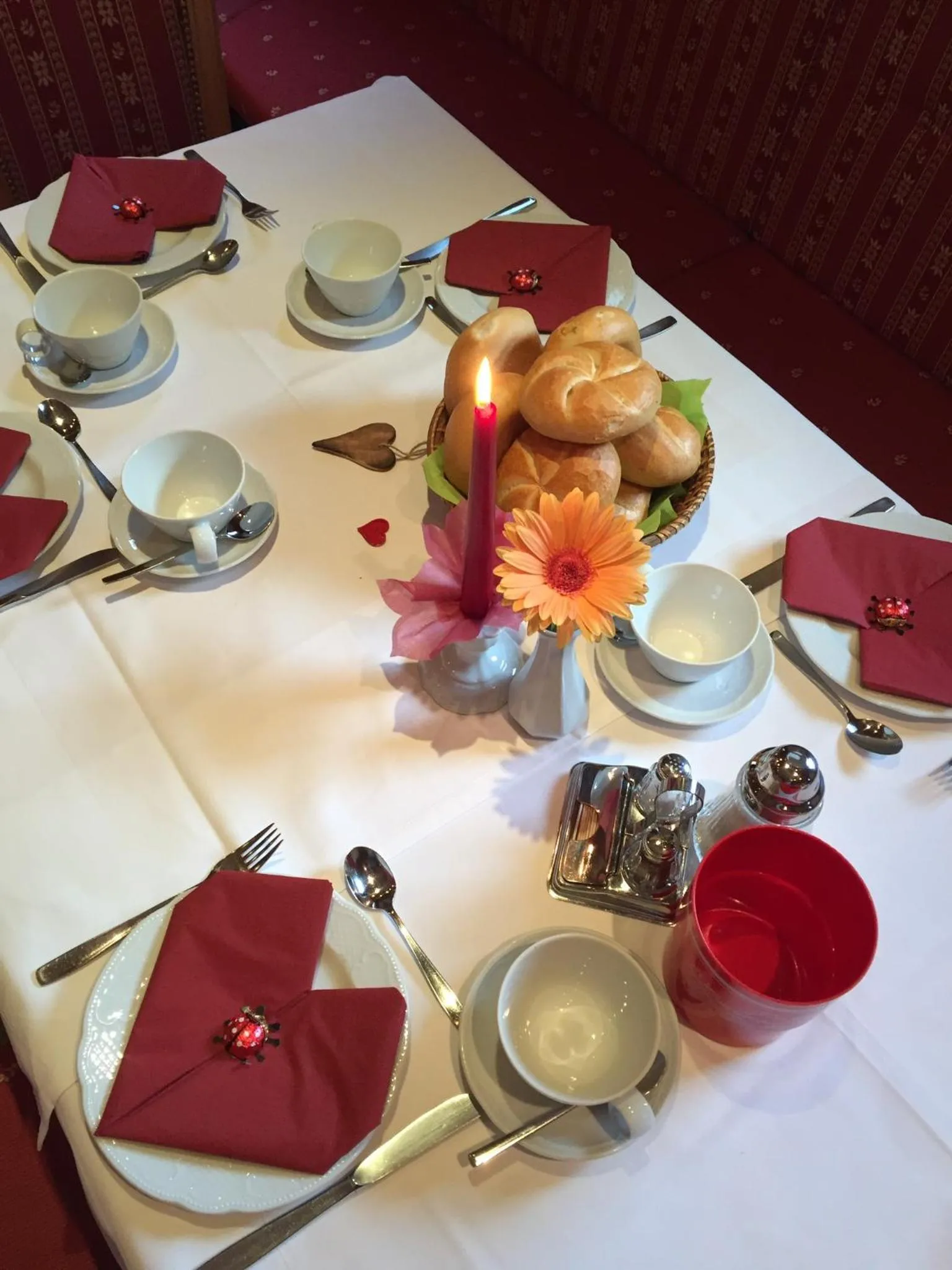 Breakfast in Hotel Garni Schneider