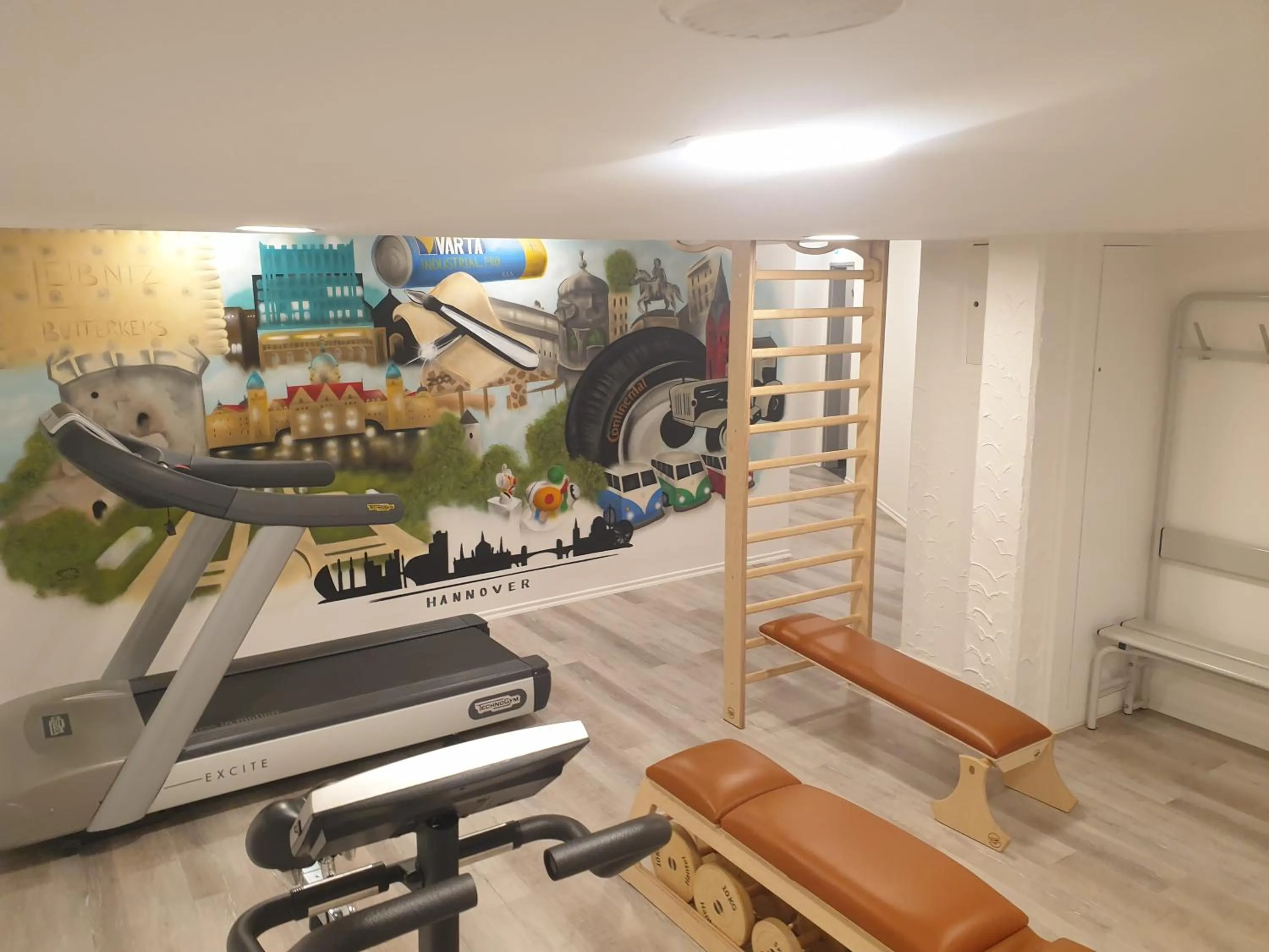 Fitness centre/facilities in Mercure Hotel am Entenfang Hannover