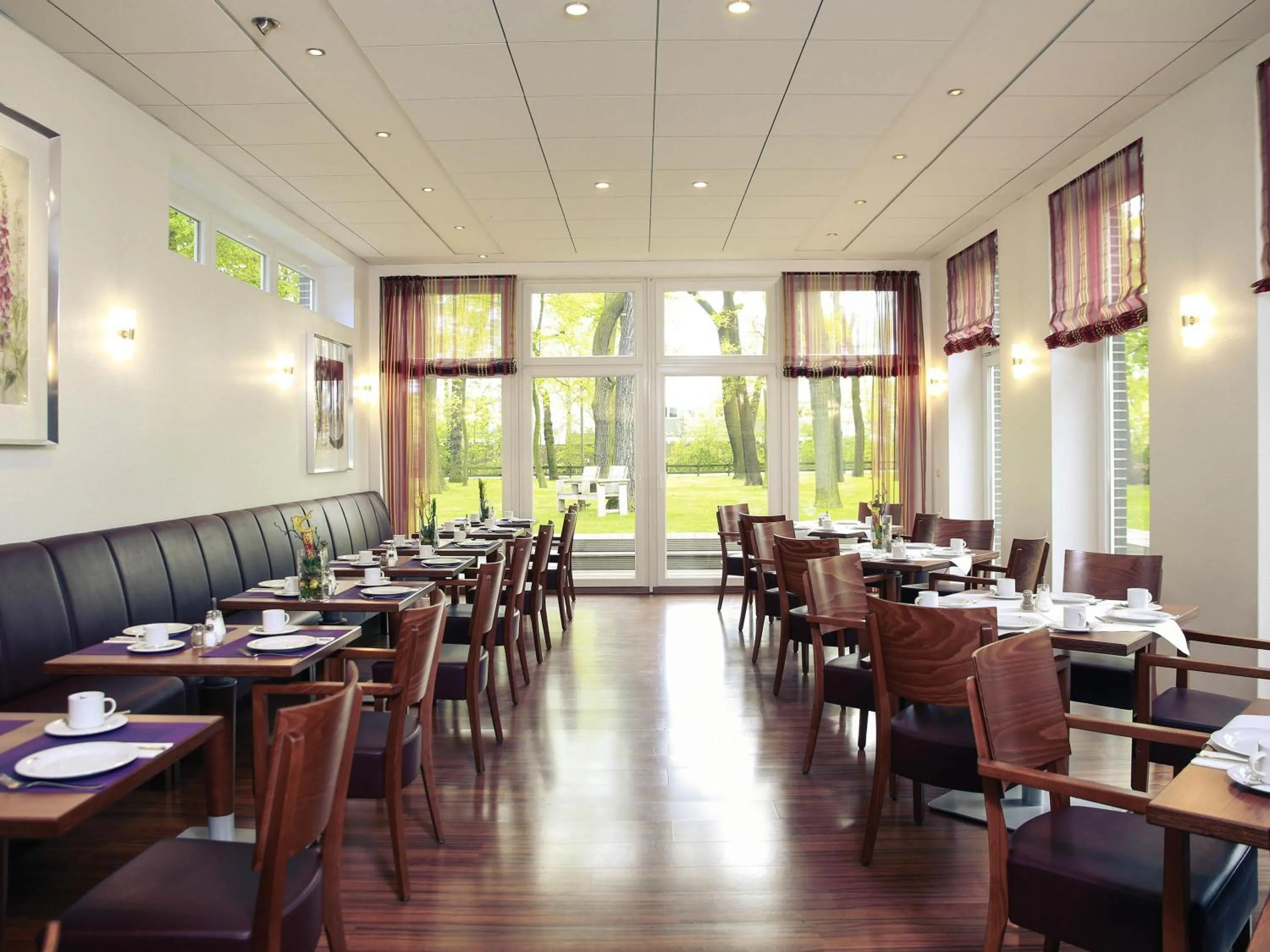 Breakfast in Mercure Hotel am Entenfang Hannover