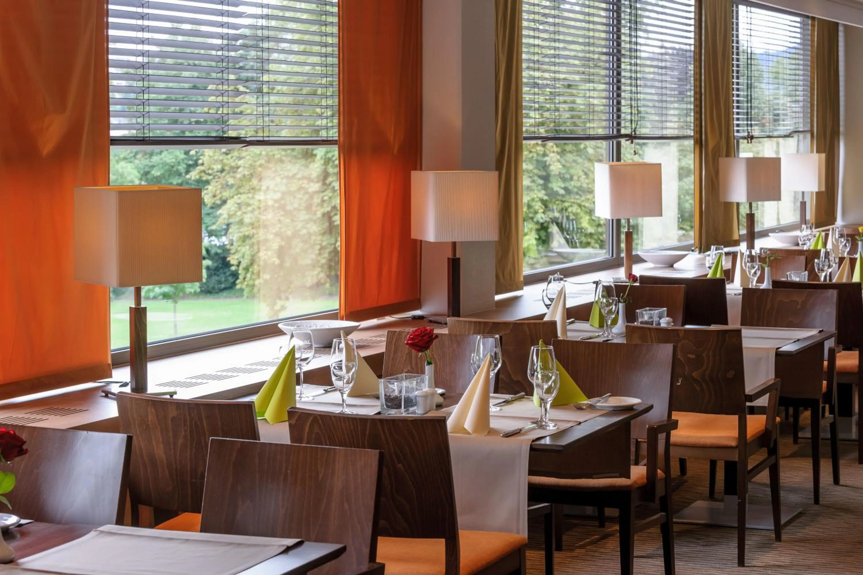 Restaurant/places to eat in Mercure Hotel Koblenz