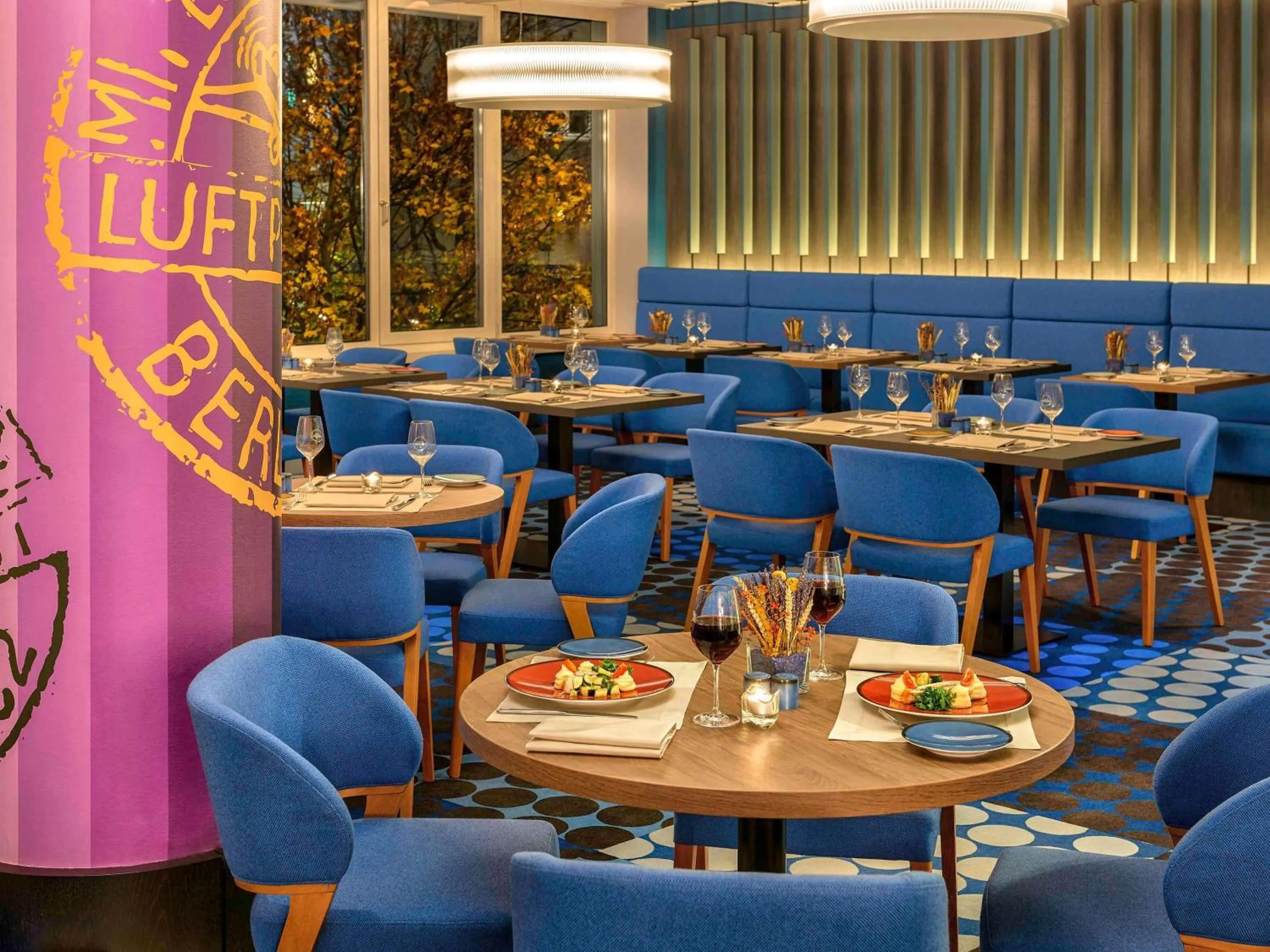 Restaurant/places to eat in Mercure Hotel Berlin Tempelhof