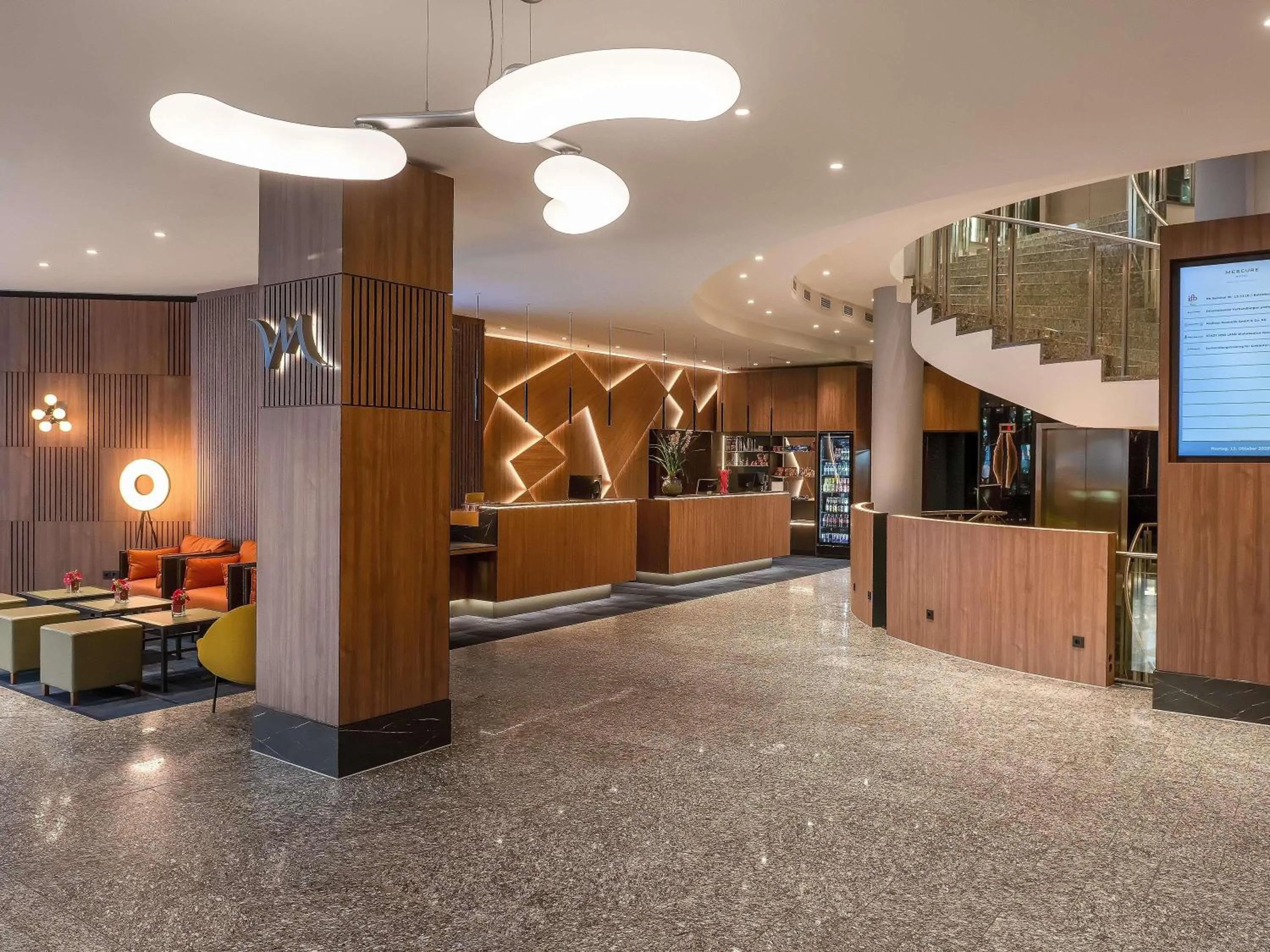 Property building in Mercure Hotel Berlin Tempelhof