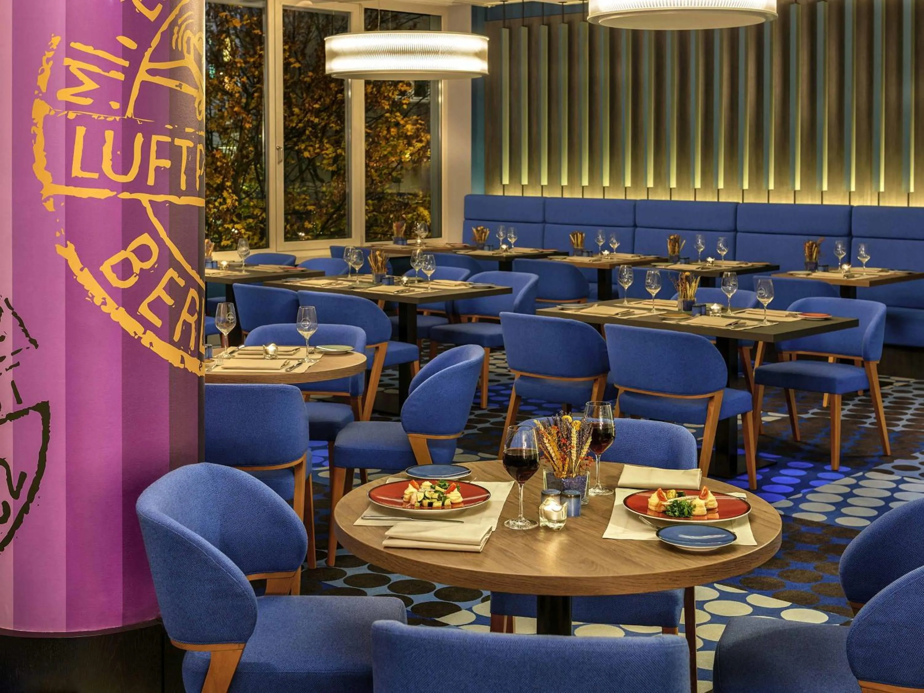 Restaurant/places to eat in Mercure Hotel Berlin Tempelhof