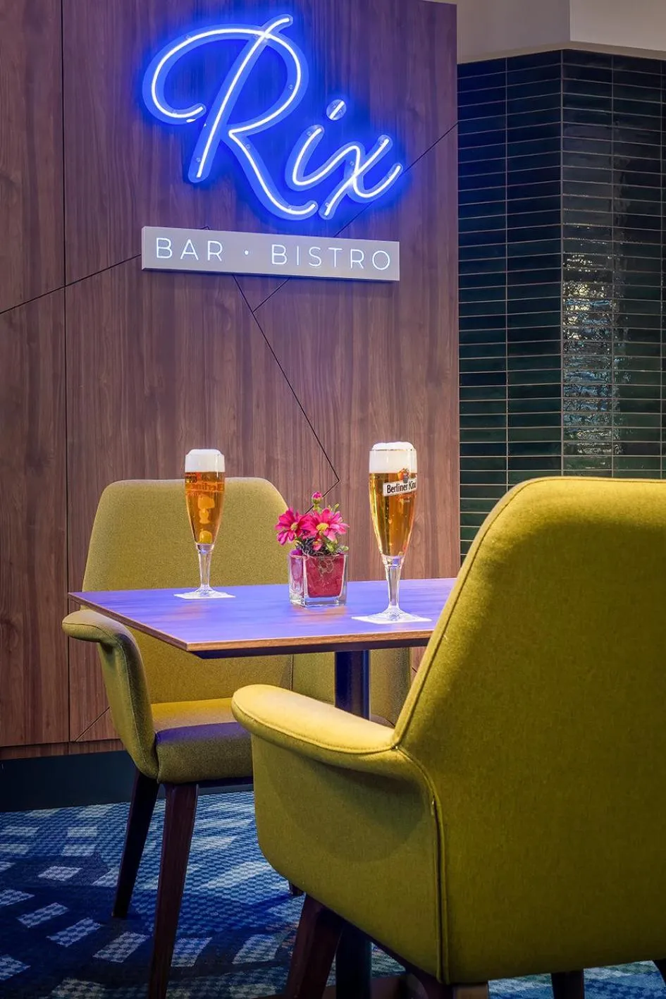 Lounge or bar in Mercure Hotel Berlin Tempelhof