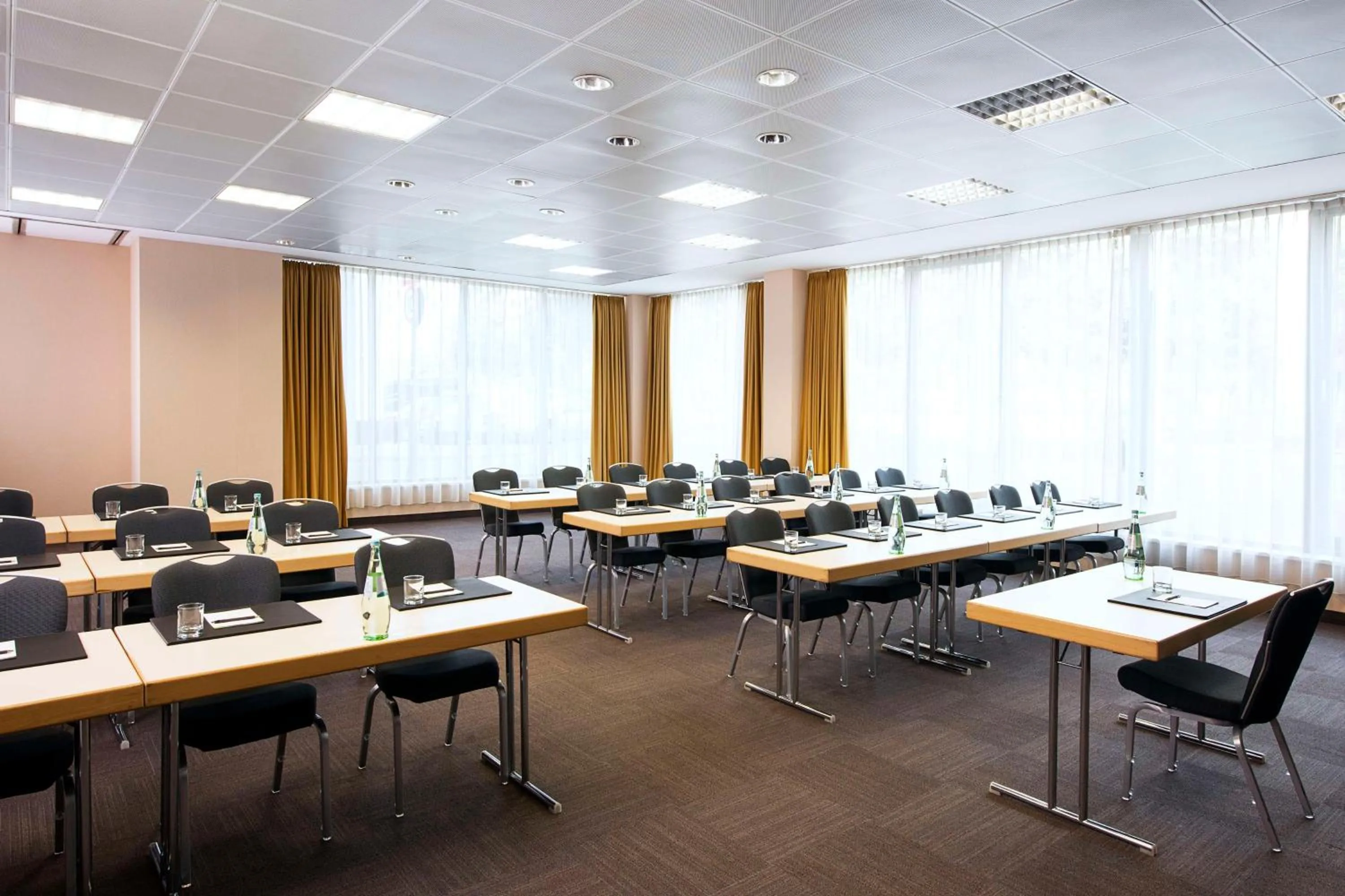 Meeting/conference room in NH Düsseldorf City