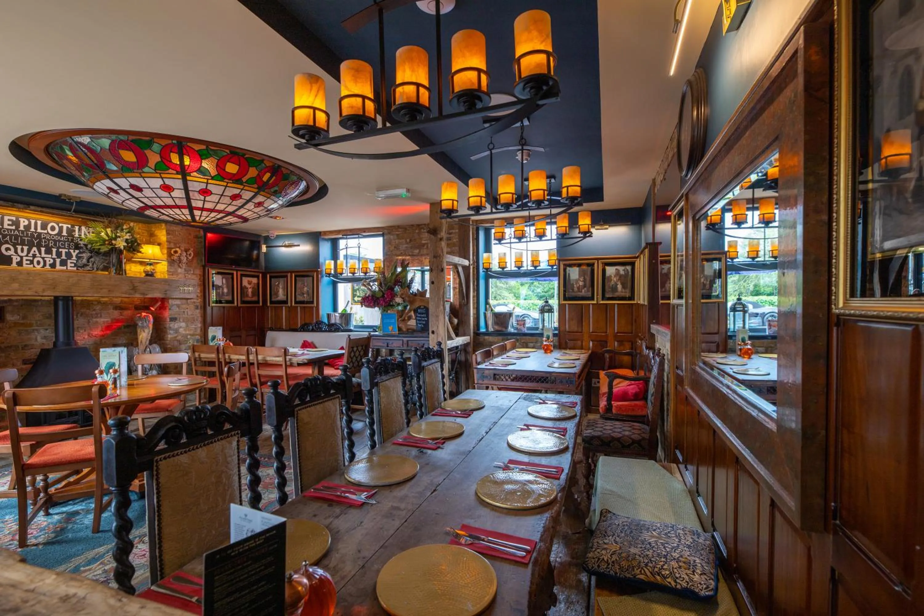 Restaurant/places to eat in The Pilot Inn