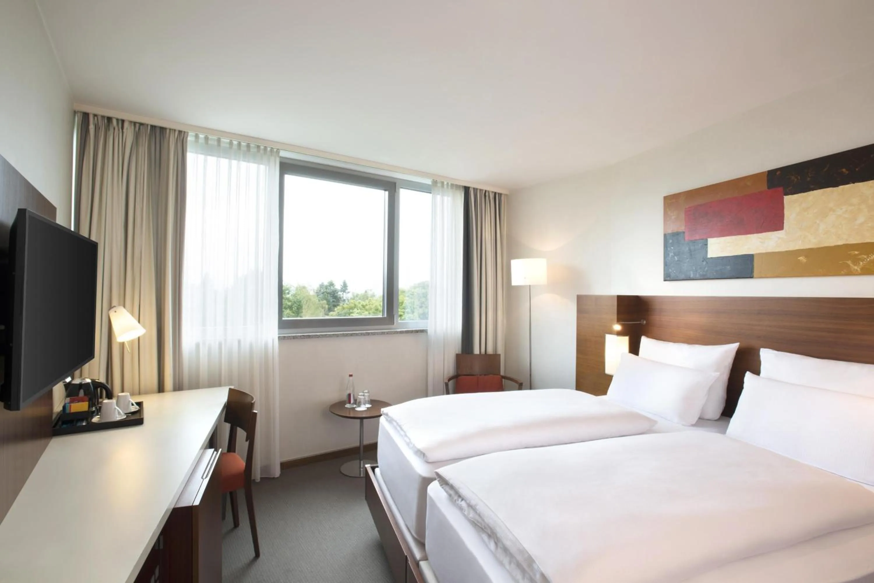 Bedroom, Bed in NH Frankfurt Niederrad