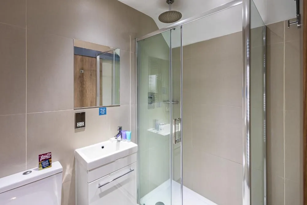 Bathroom in The Kilnwick Percy Resort and Golf Club