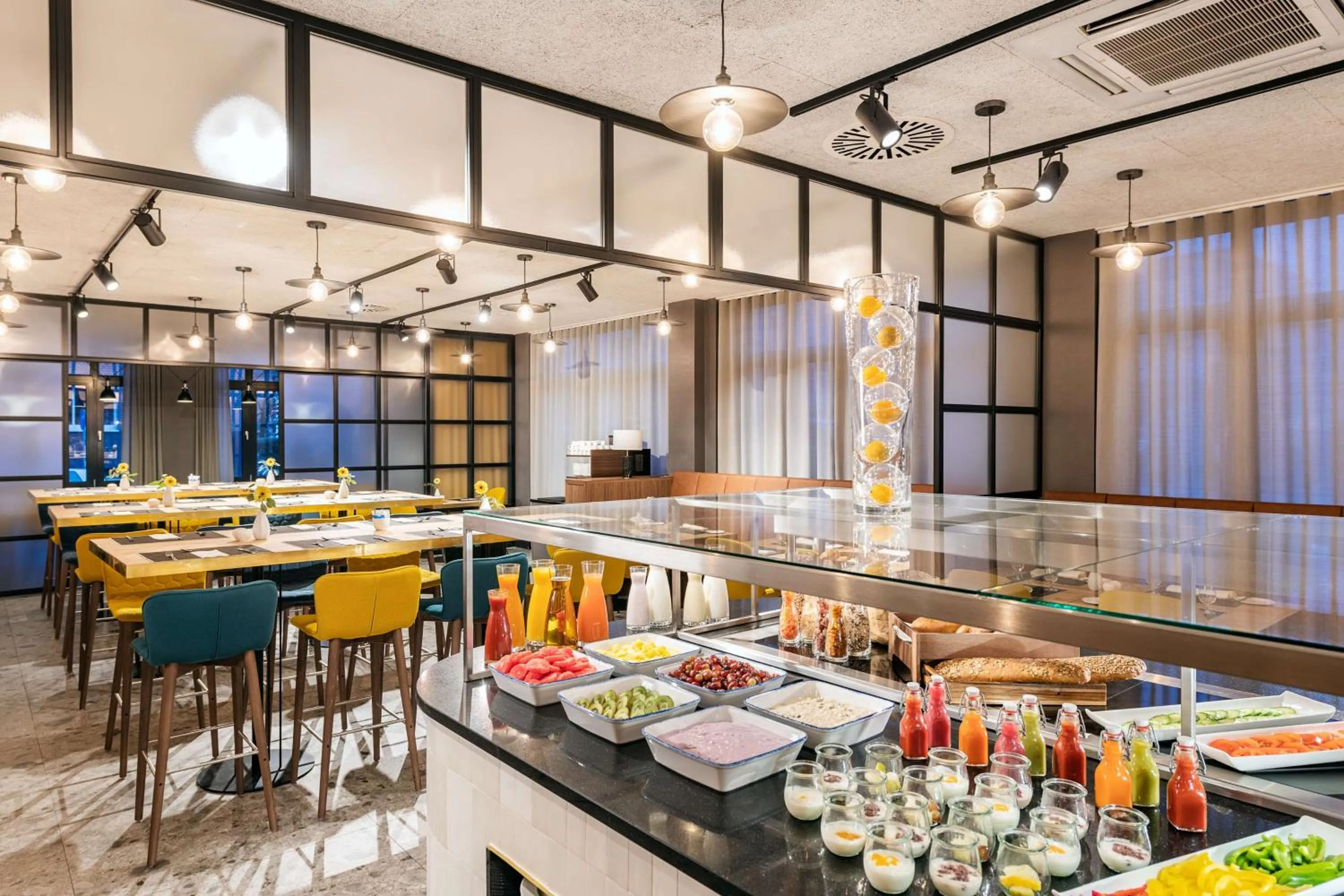 Breakfast in NH Hamburg Altona