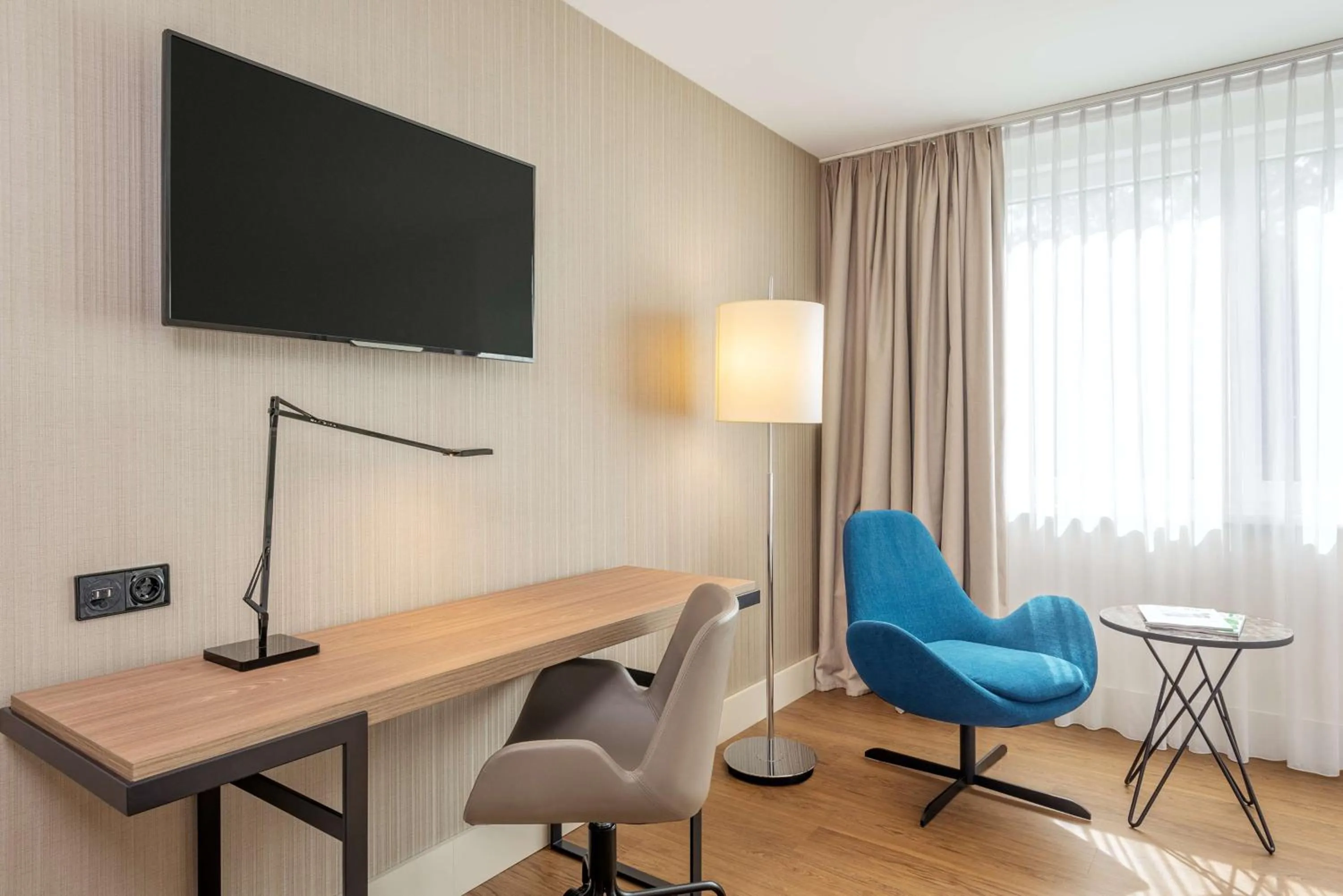 Bedroom in NH Köln Altstadt