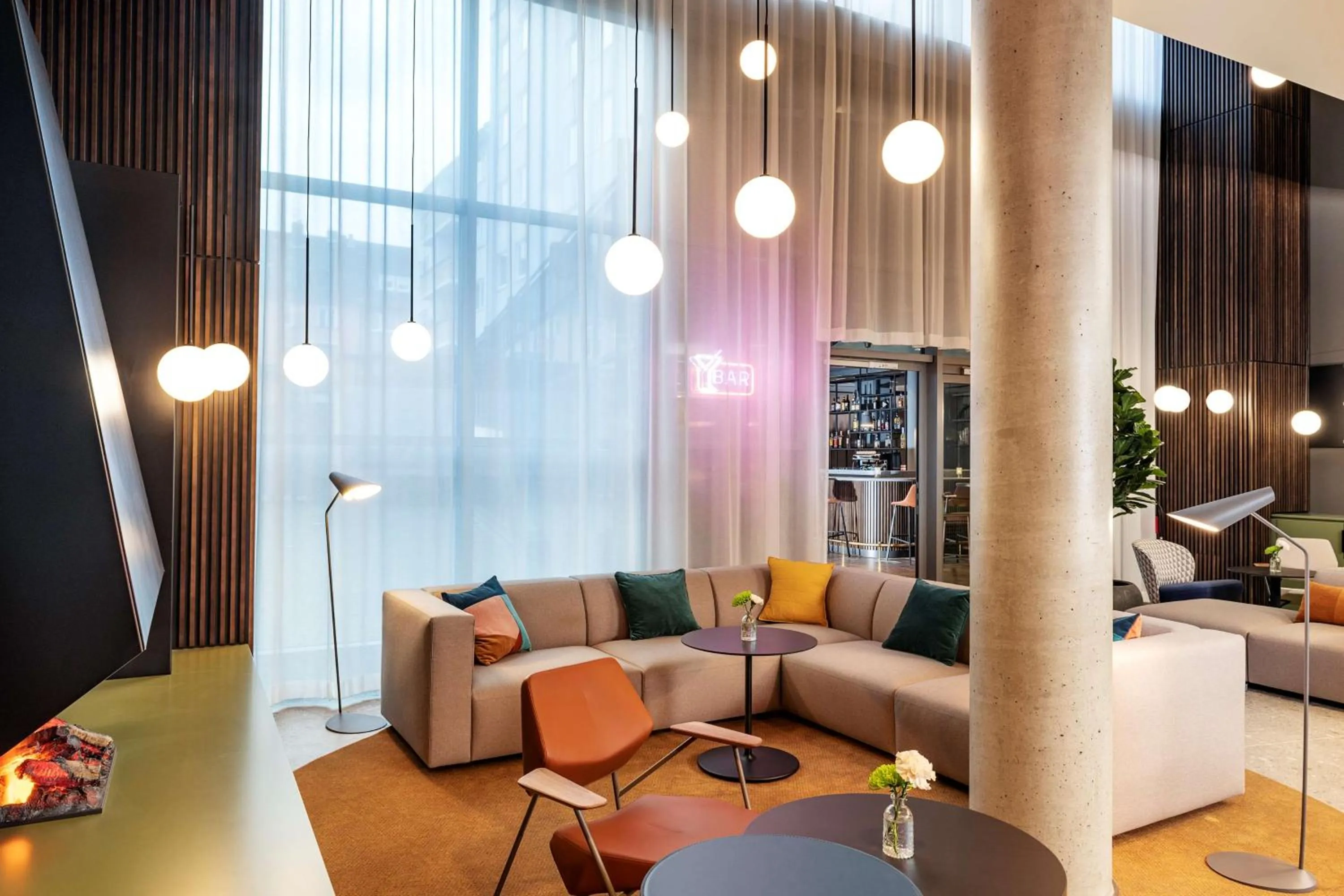 Lobby or reception in NH Köln Altstadt