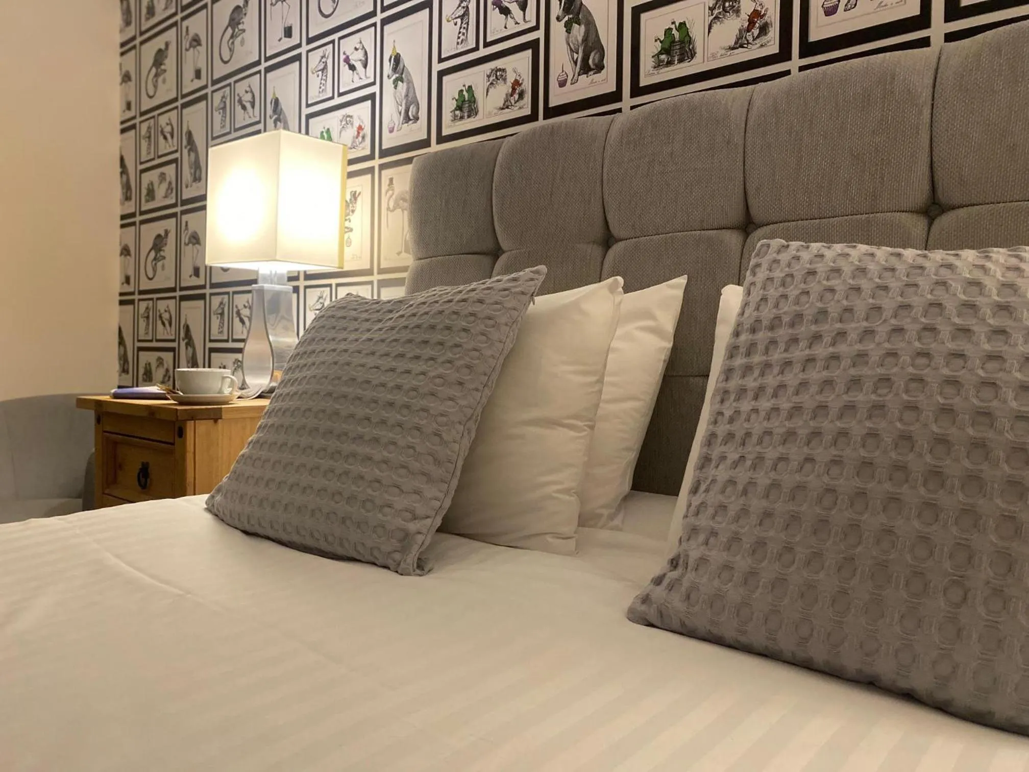 Bed in The Oaks Hotel