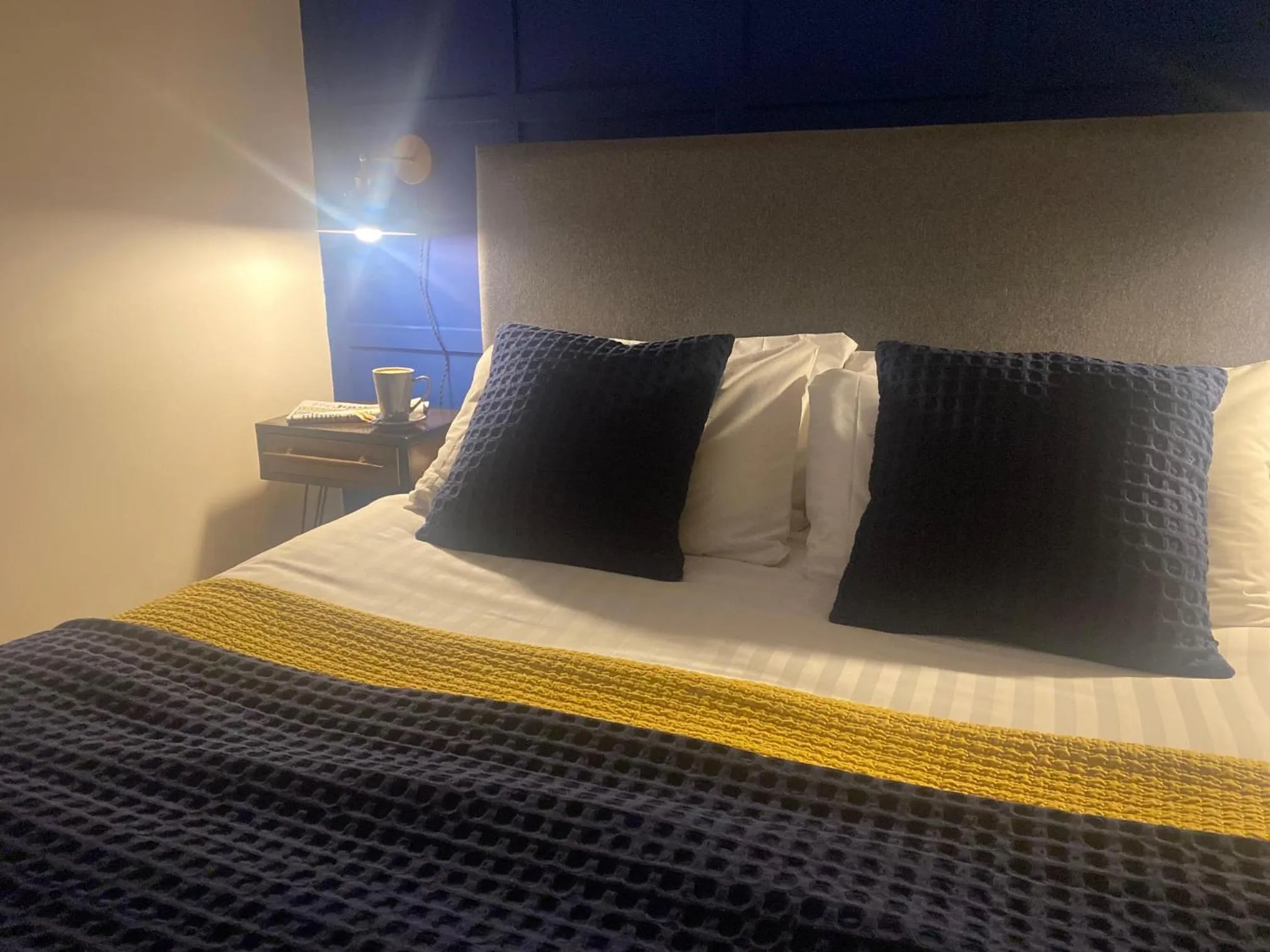 Bed in The Oaks Hotel