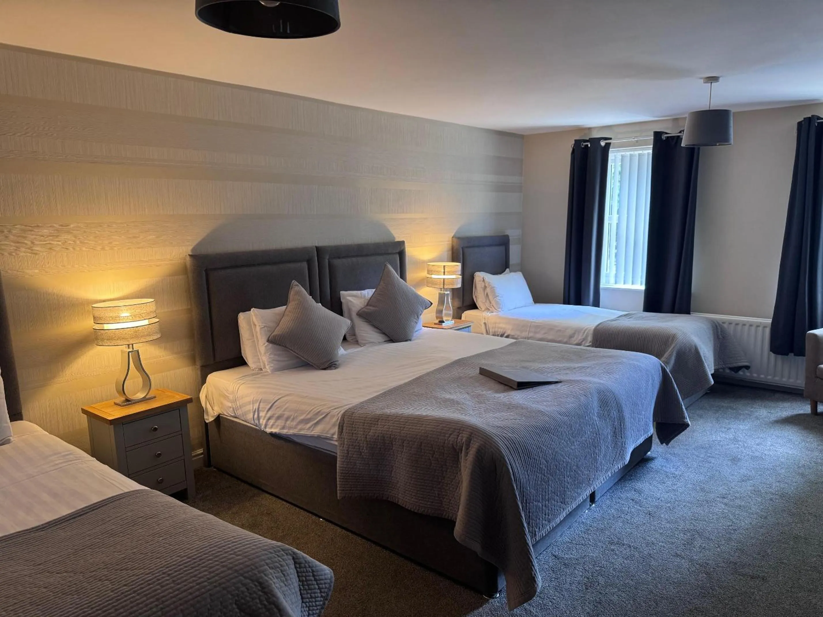 Bed in The Oaks Hotel