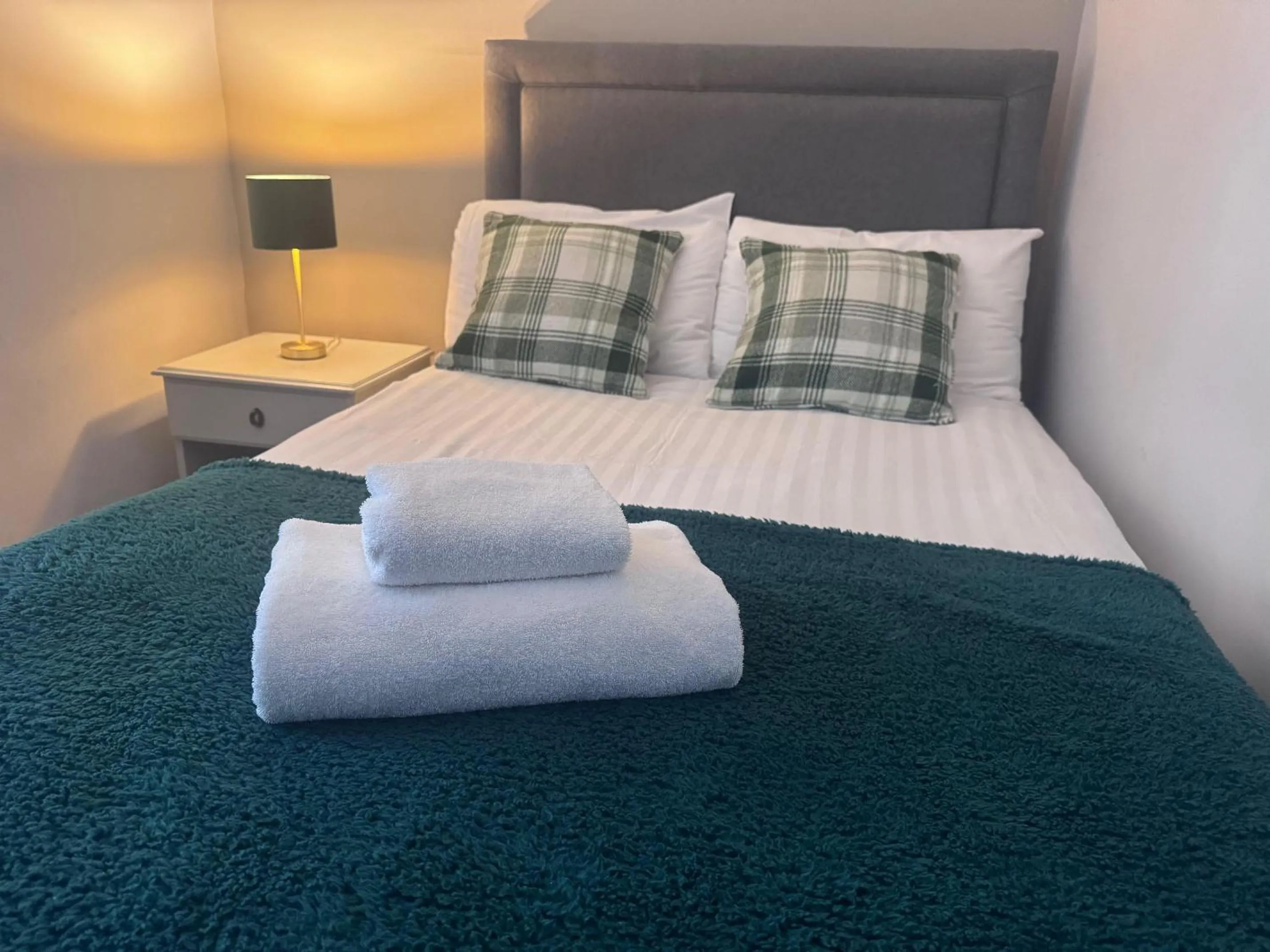 Bed in The Oaks Hotel