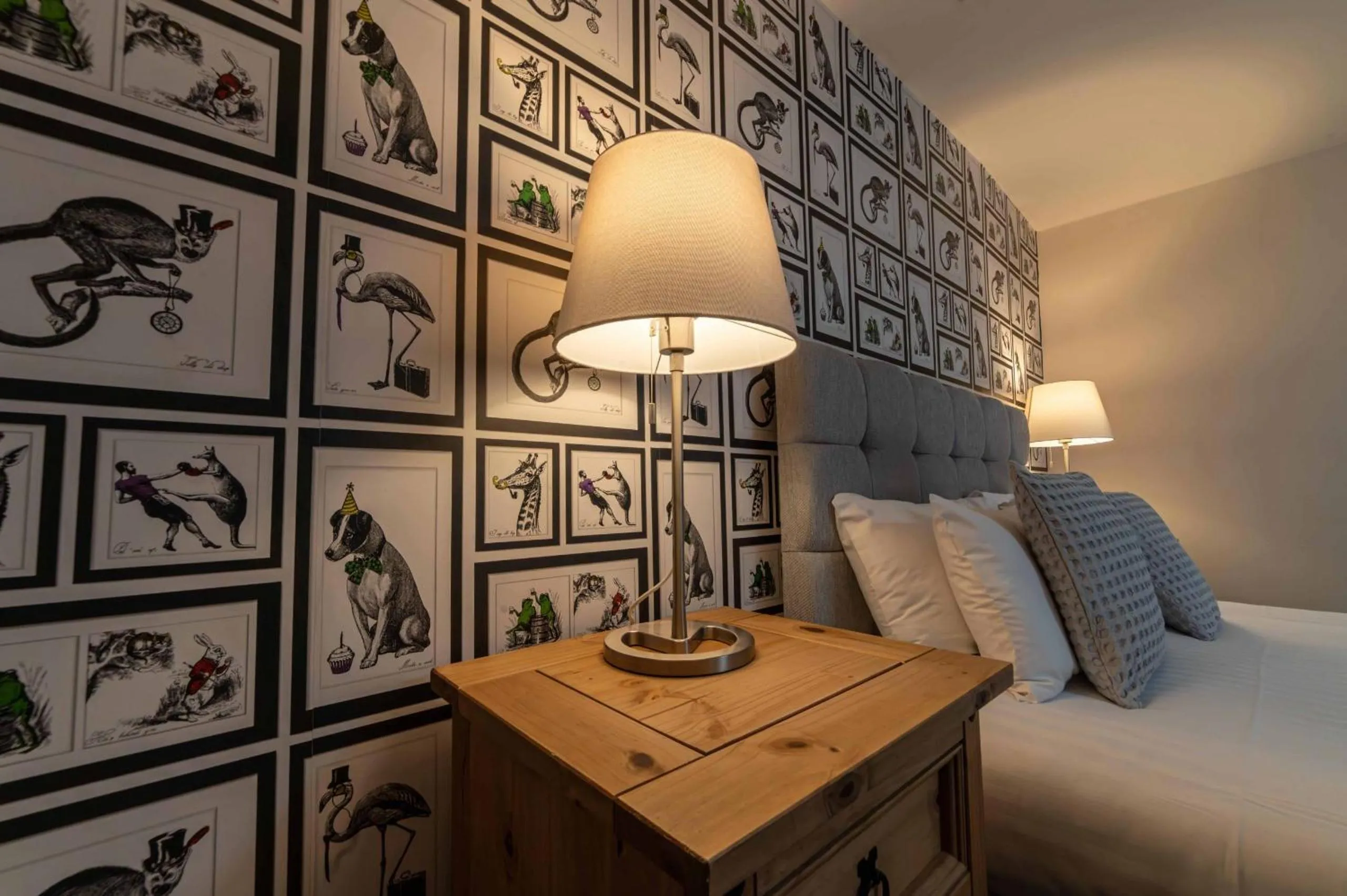 Bed in The Oaks Hotel