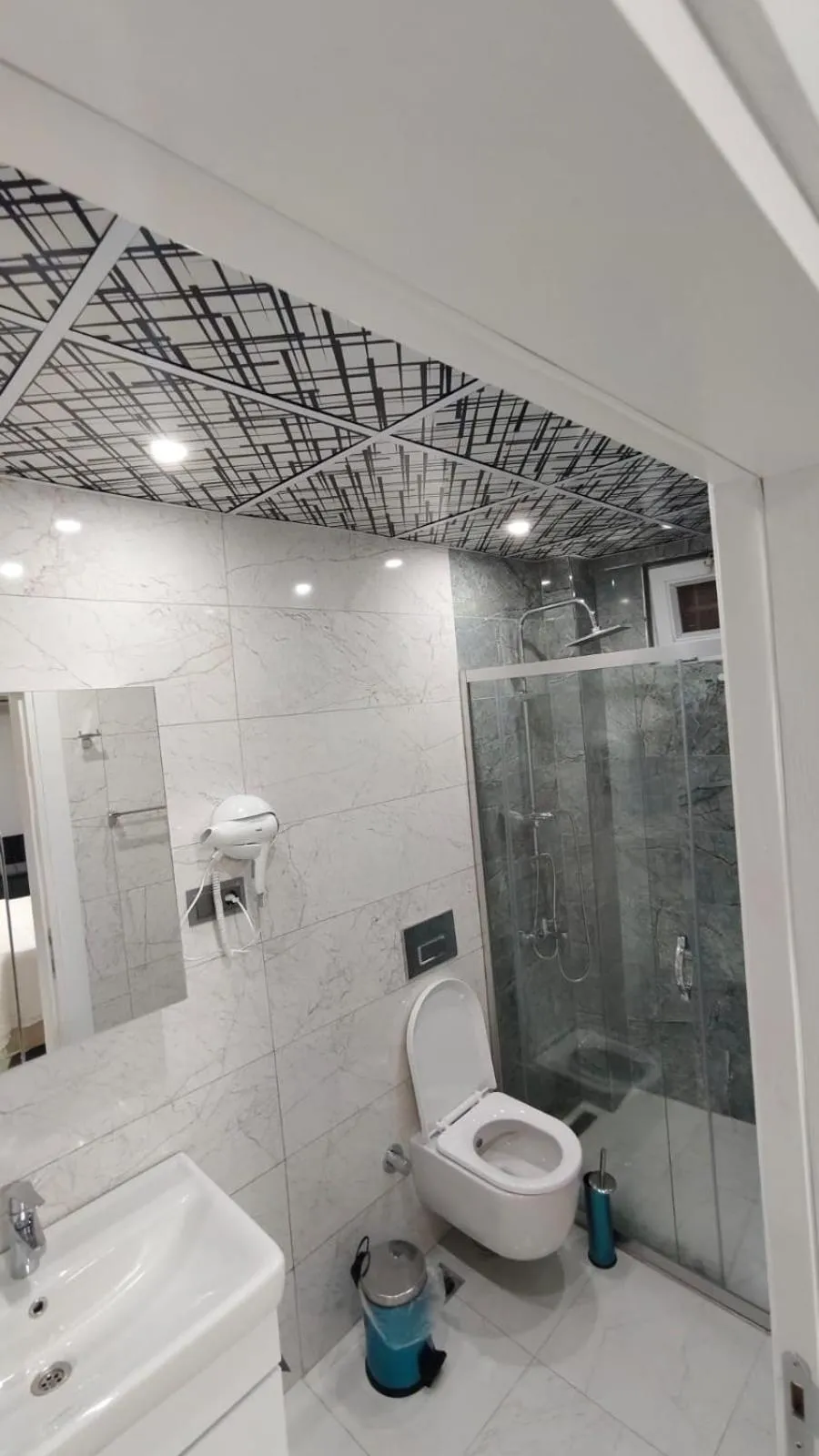Shower in KILIÇ MOTEL