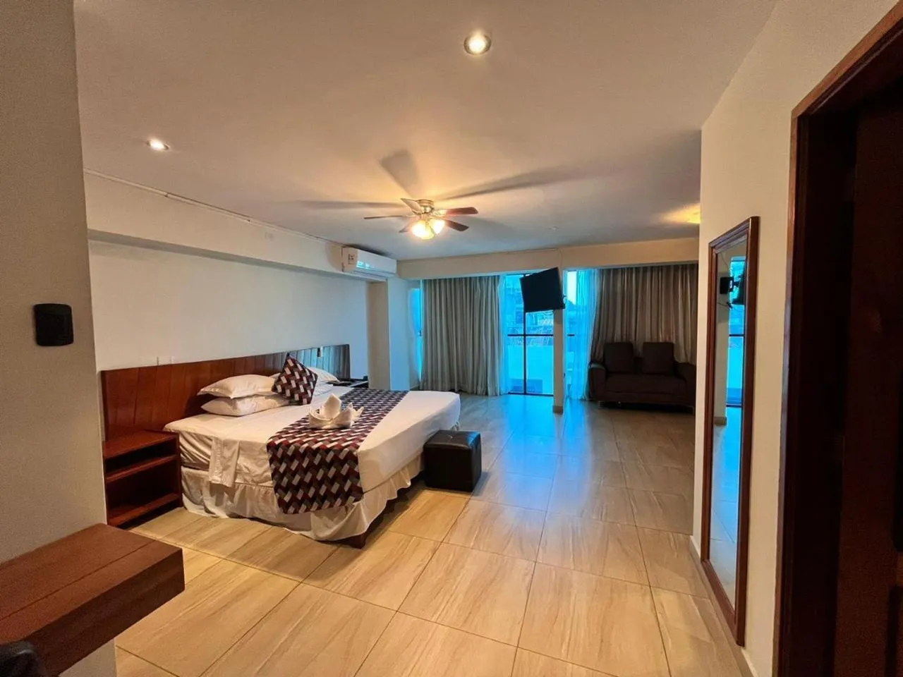 Bed in Samiria Jungle Hotel