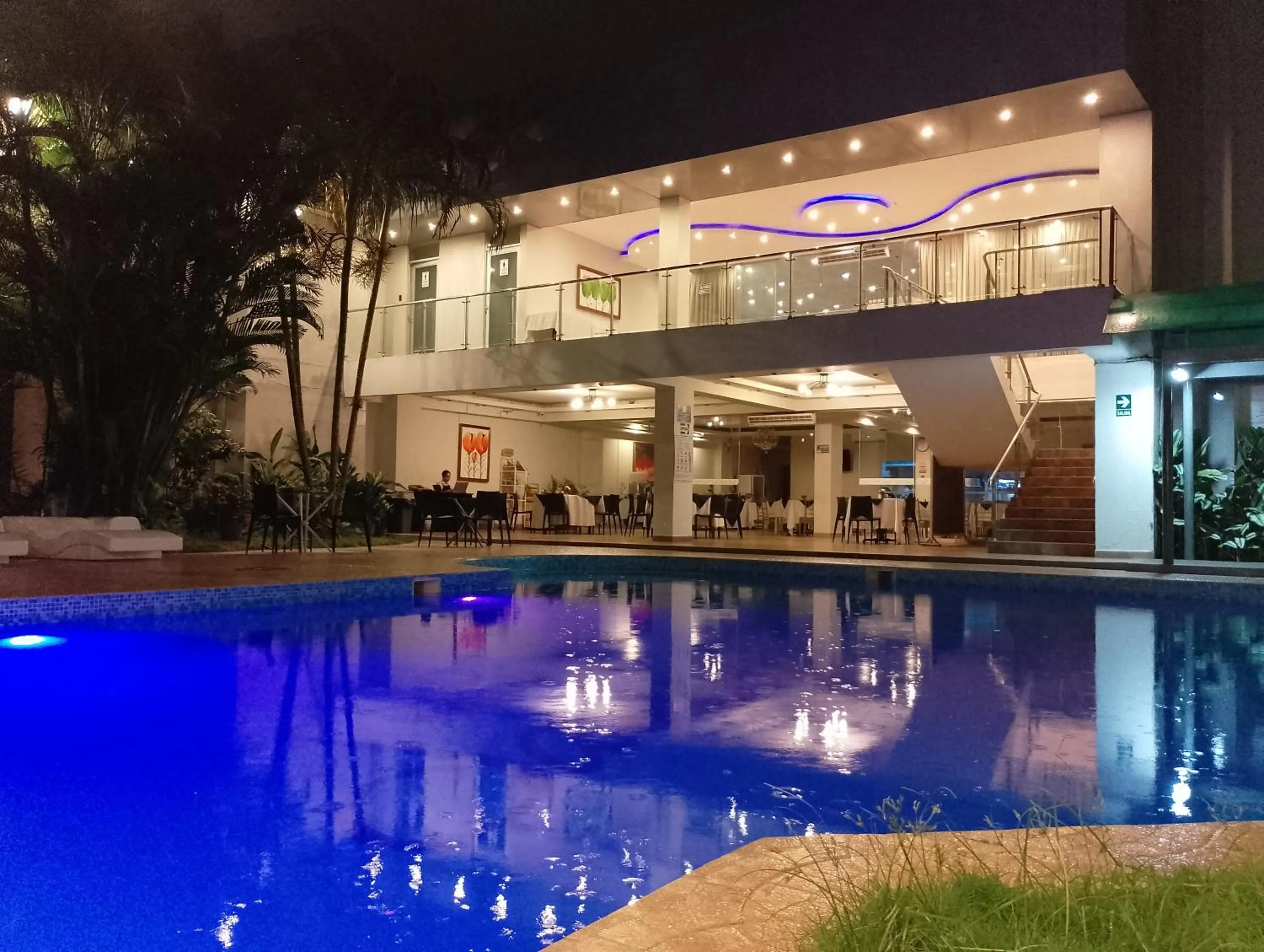 Swimming pool in Samiria Jungle Hotel