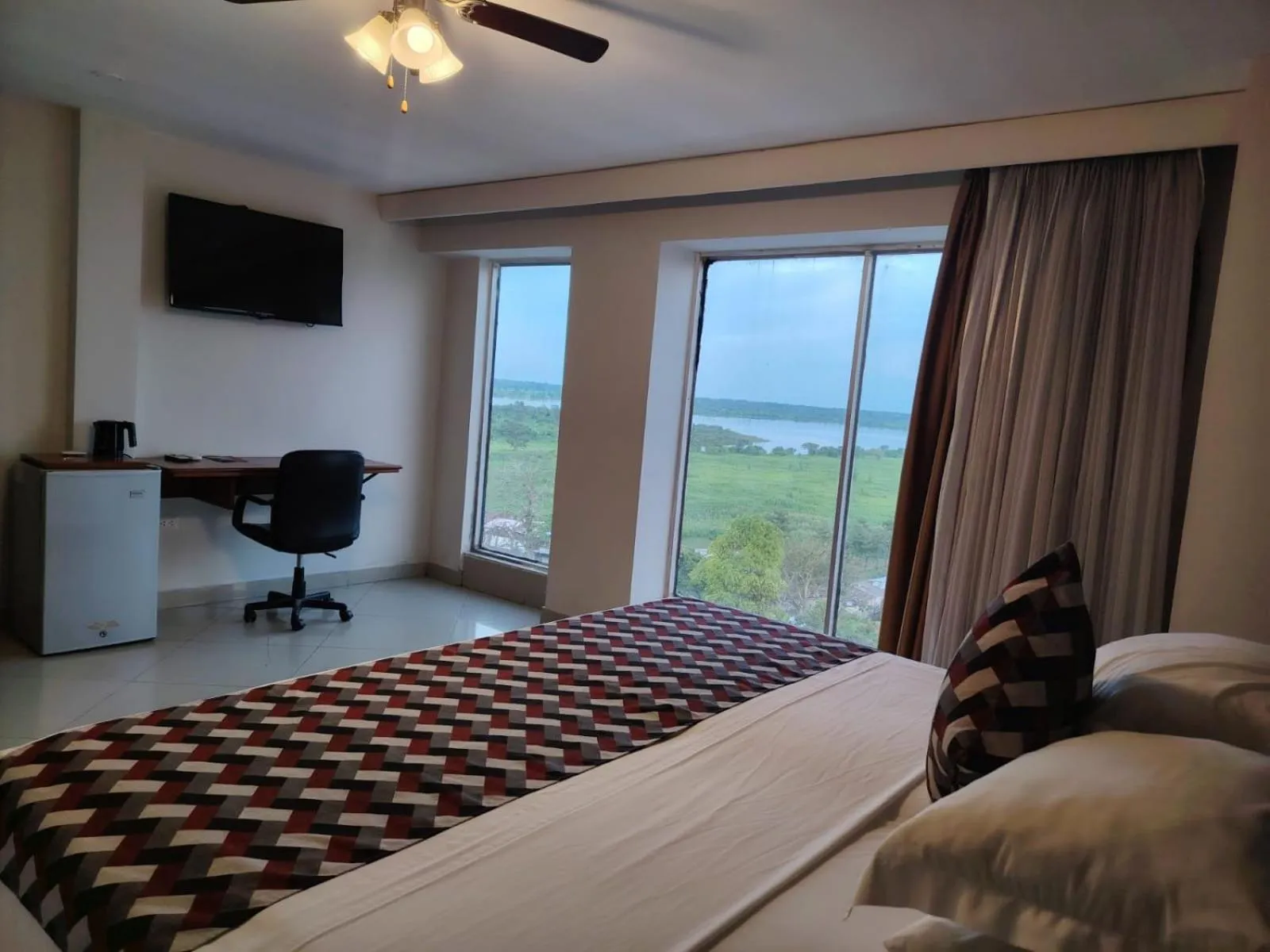 Bed in Samiria Jungle Hotel