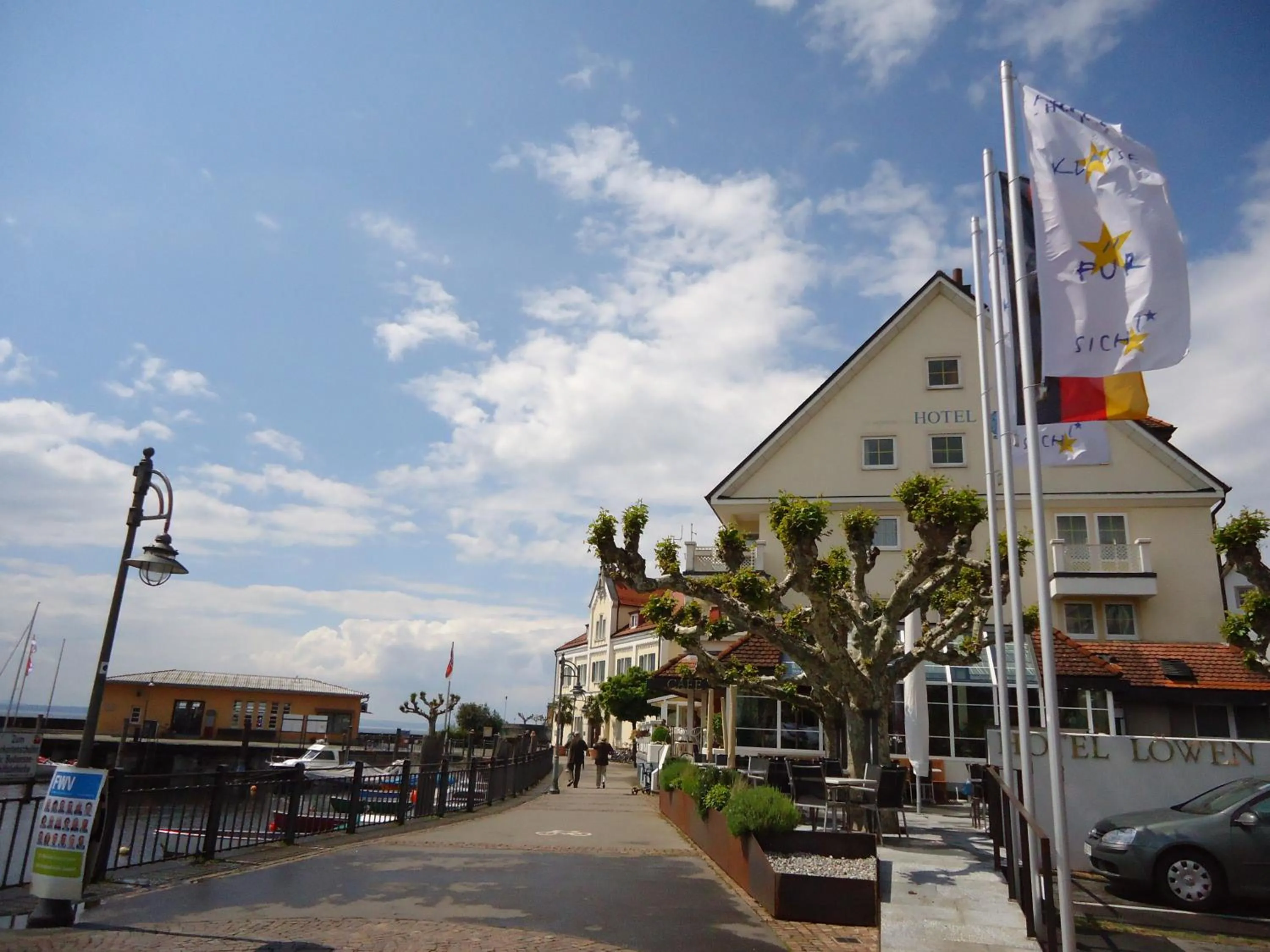 Facade/entrance in Akzent Hotel Löwen