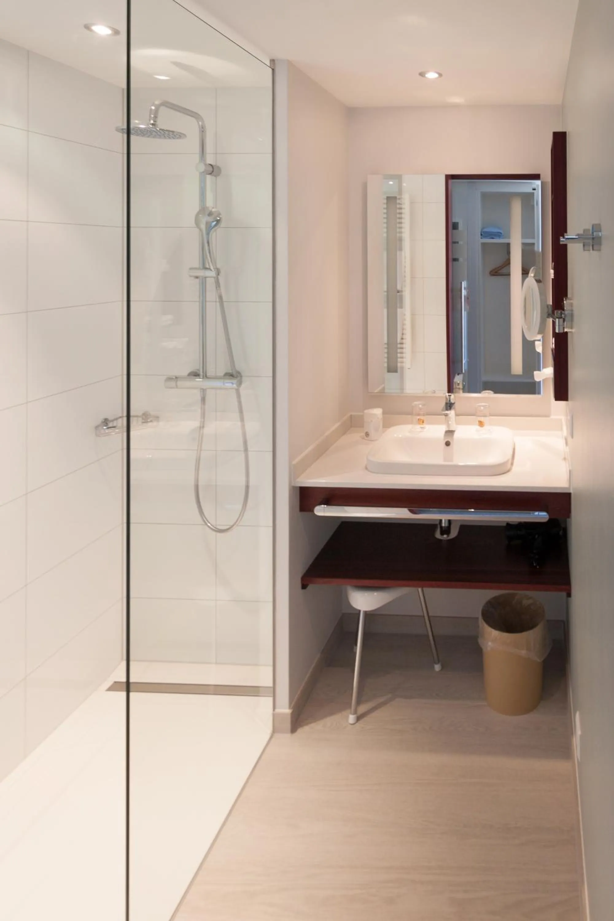 Shower in Akzent Hotel Löwen