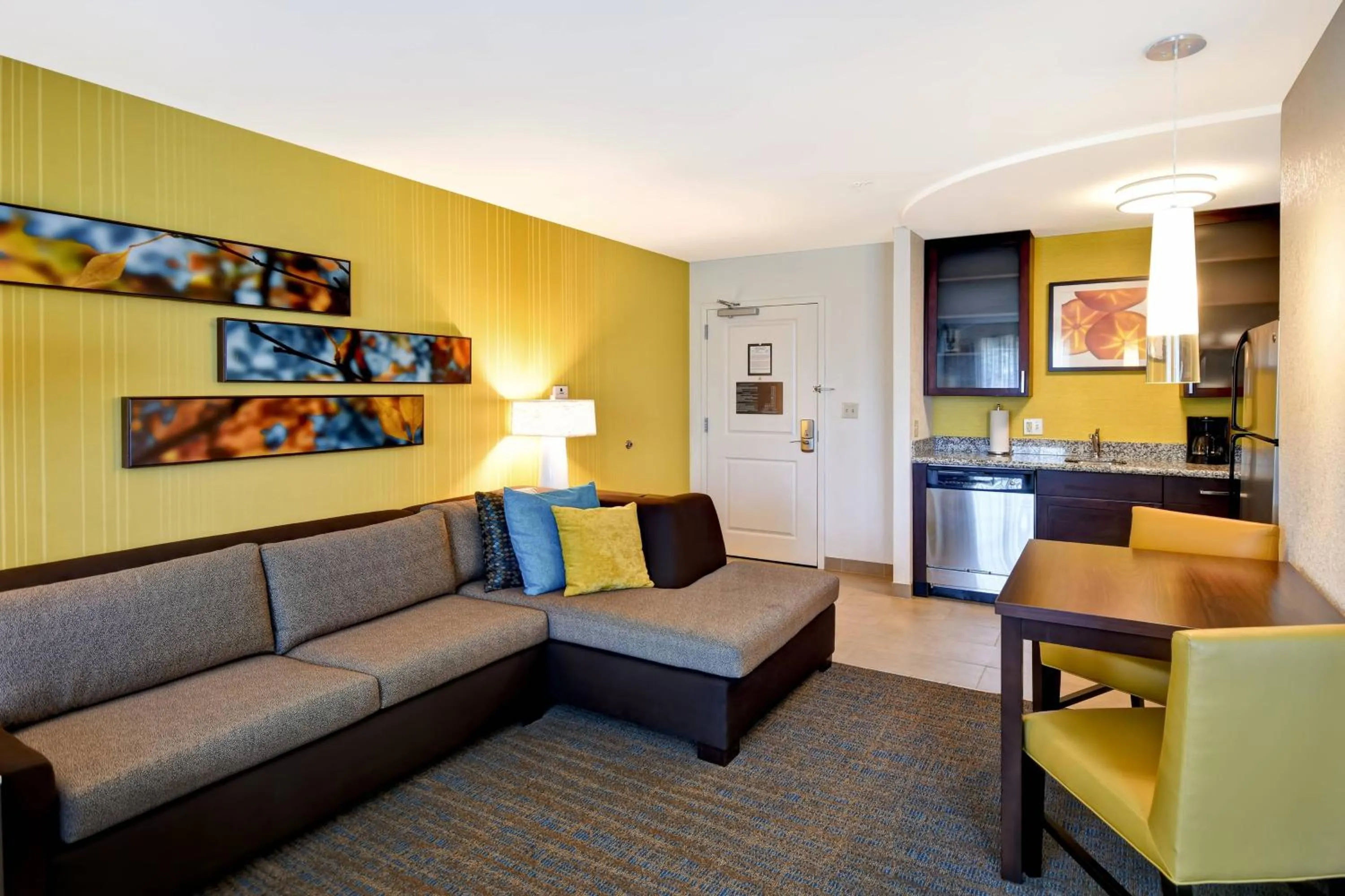 Living room in Residence Inn by Marriott Springfield Chicopee