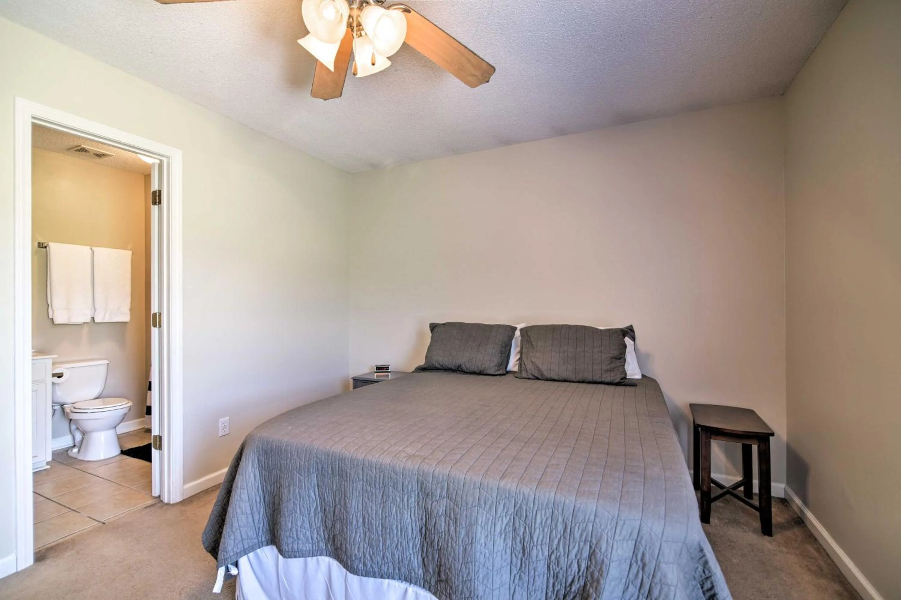 Bed in Charming Oxford Home about 1 Mi to Ole Miss Campus