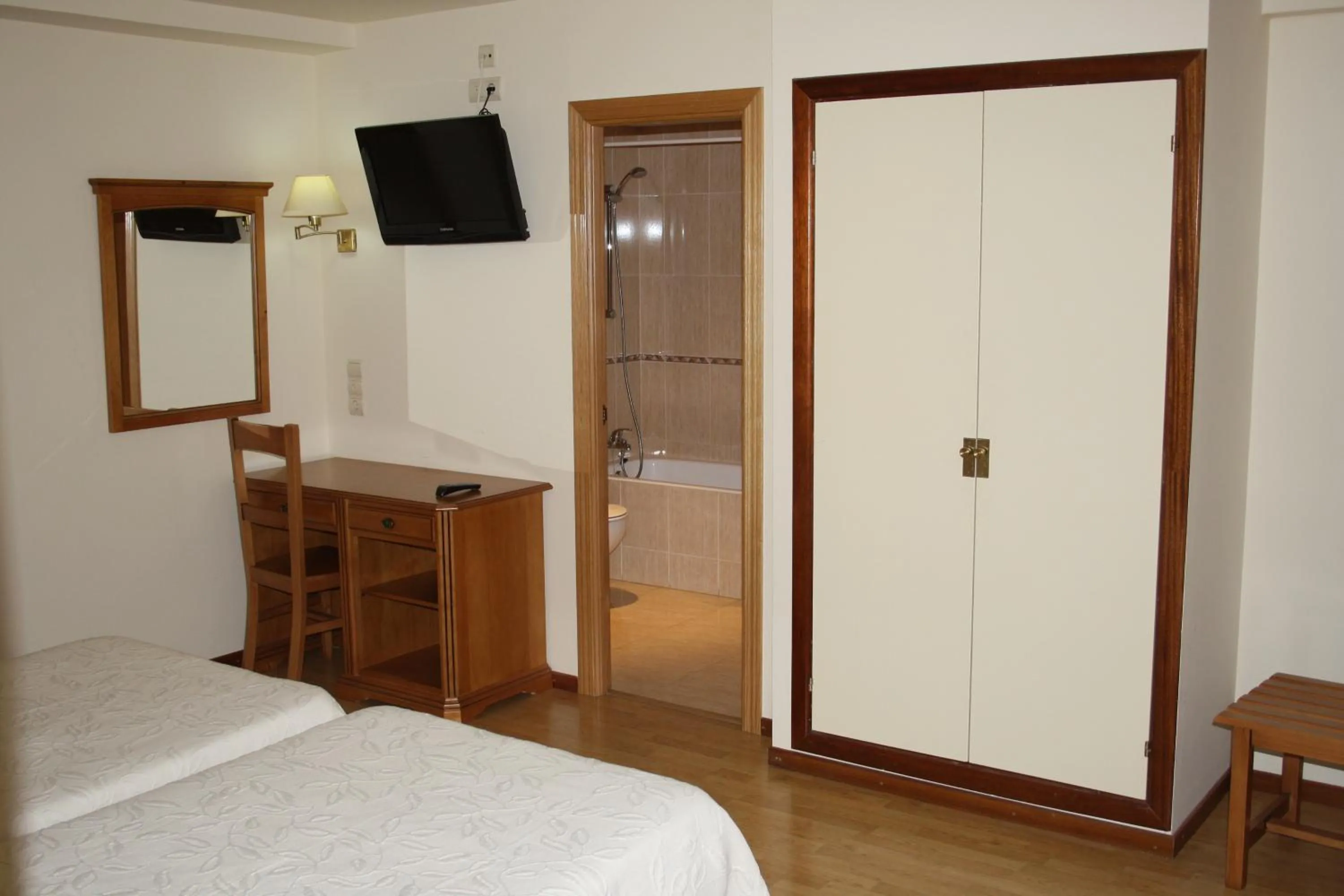 Bed in Hotel Mar de Aragón