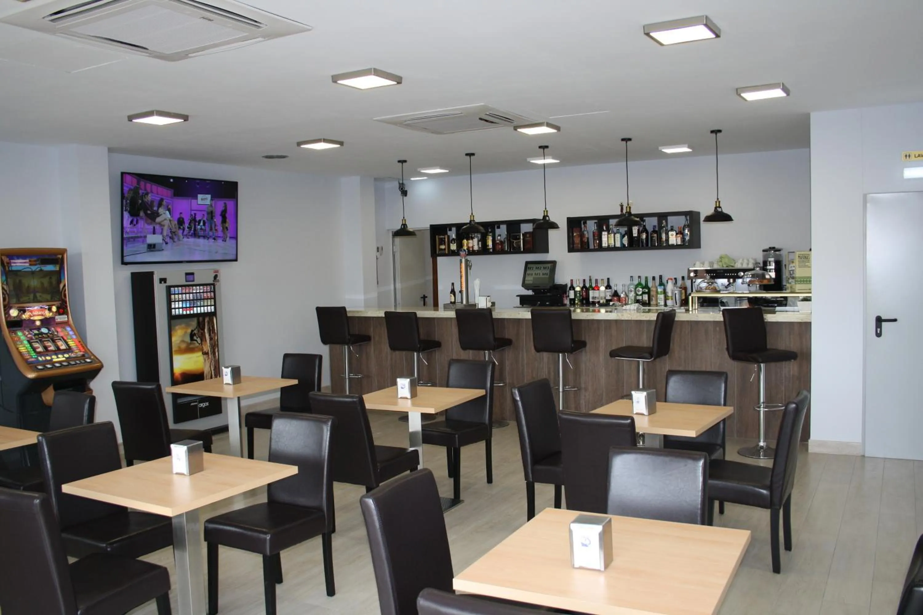 Lounge or bar in Hotel Mar de Aragón